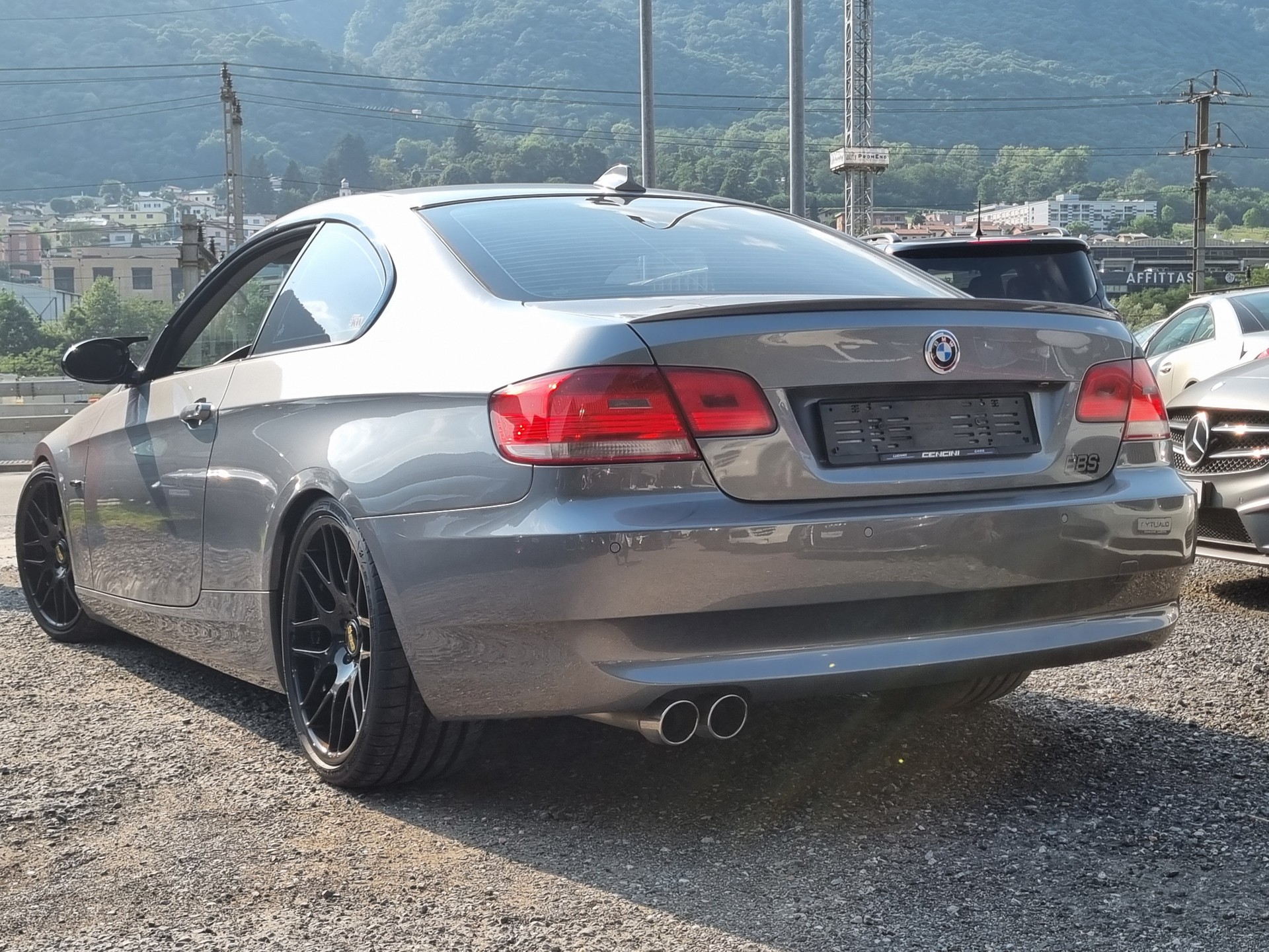 BMW 325i Coupé-image-3