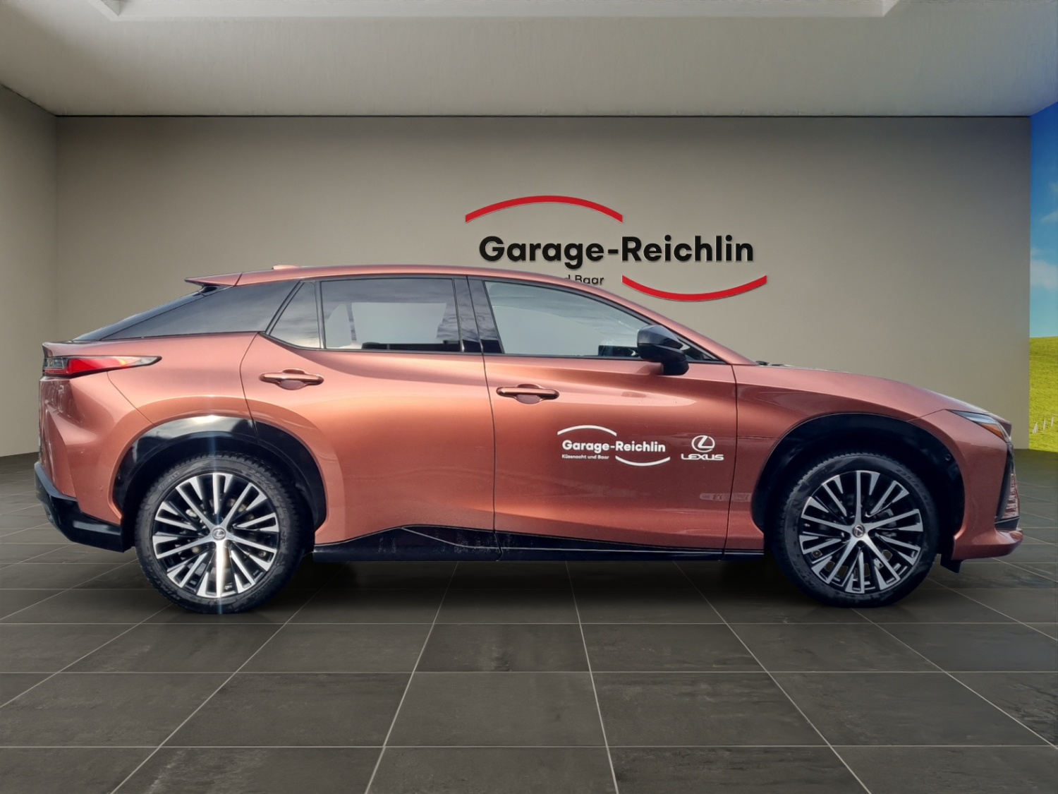 LEXUS RZ 450e Excellence-image-5
