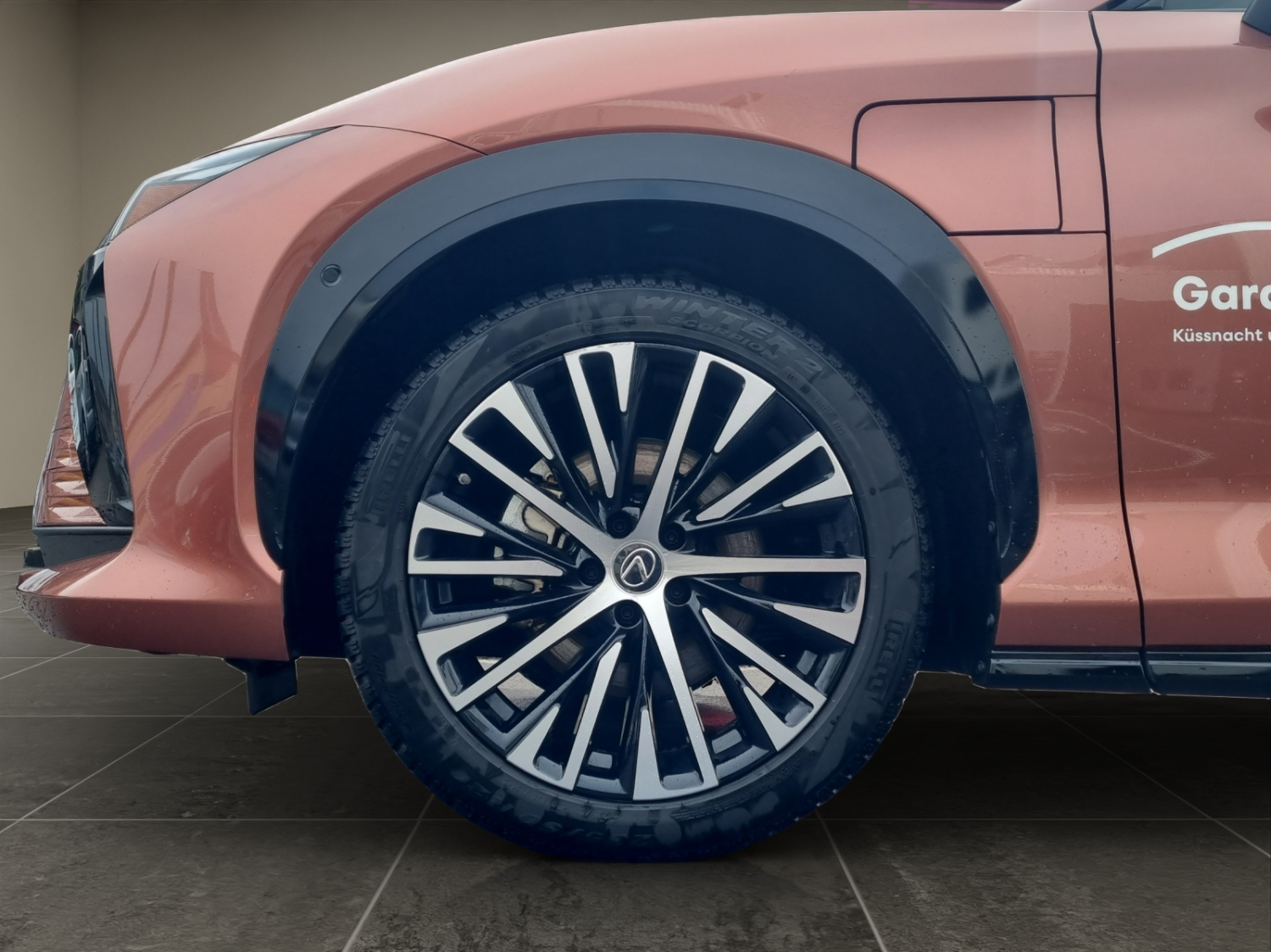 LEXUS RZ 450e Excellence-image-14