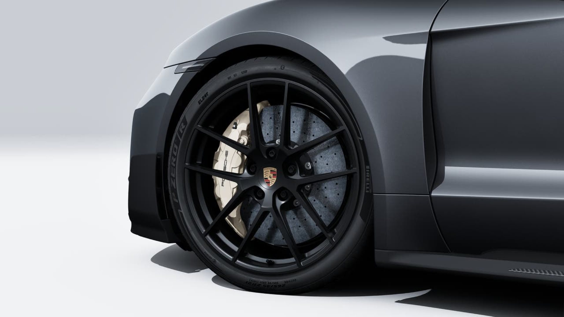 PORSCHE Taycan Turbo GT mit Weissach-Paket-image-9
