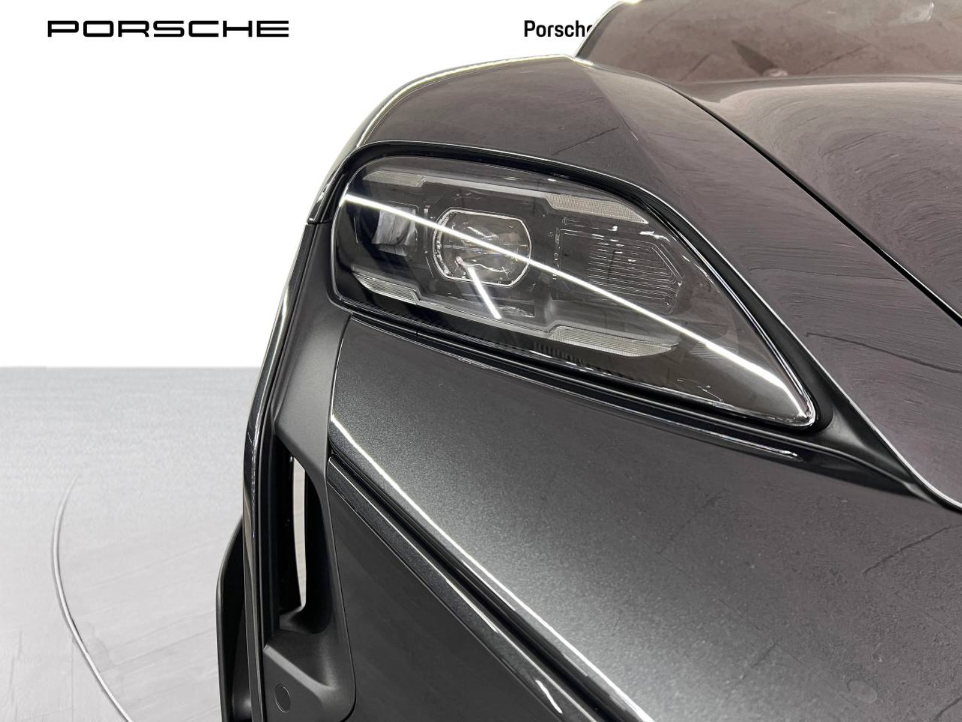 PORSCHE Taycan Turbo GT mit Weissach-Paket-image-11