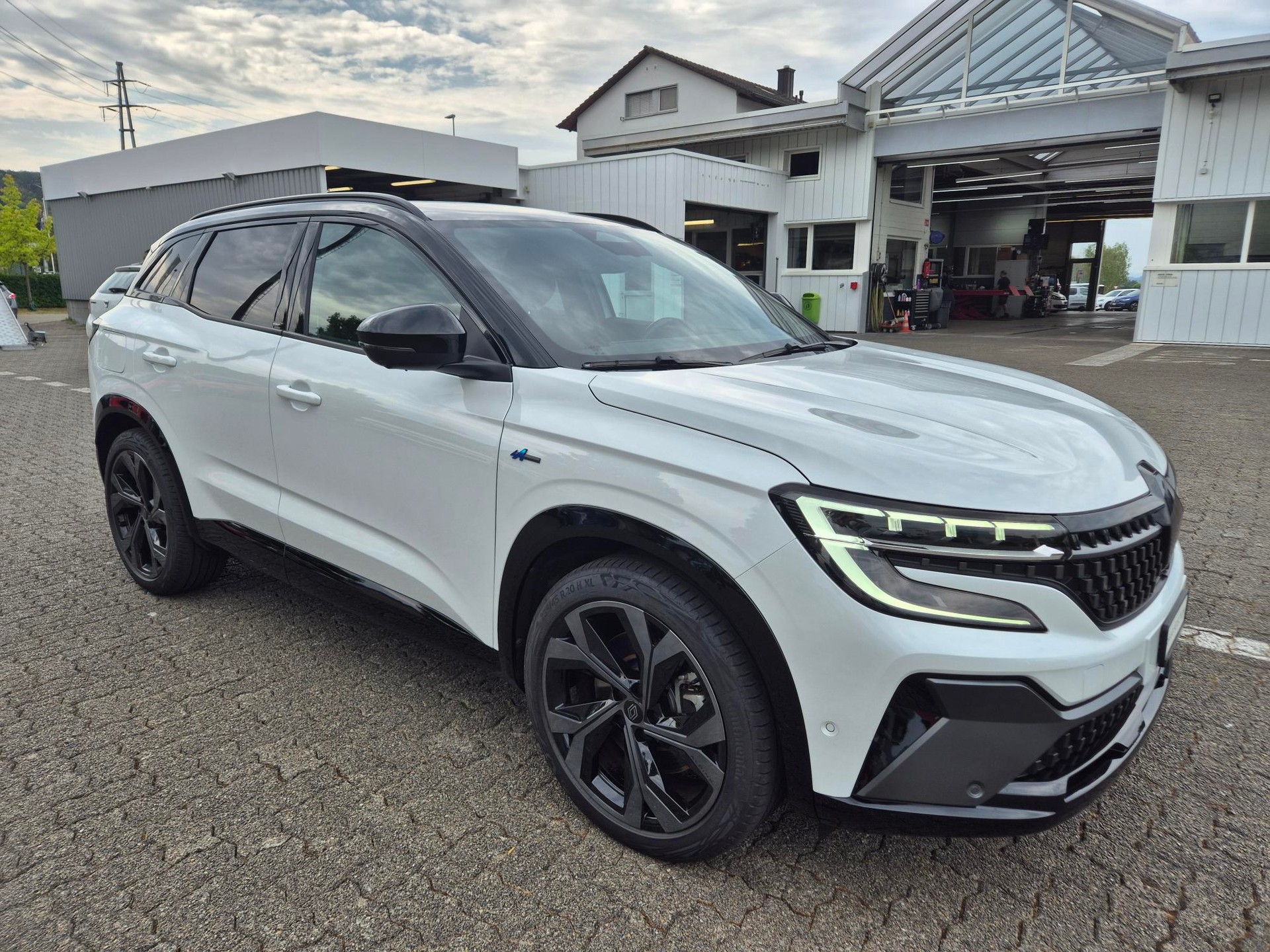 RENAULT Austral 1.2 E-Tech iconic esprit Alpine-image-6