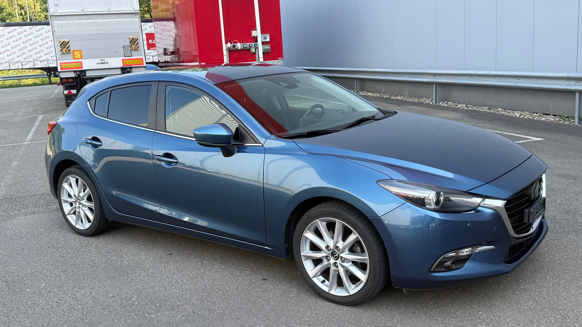 MAZDA 3 SKYACTIV-D 150 Revolution Automat-image-2