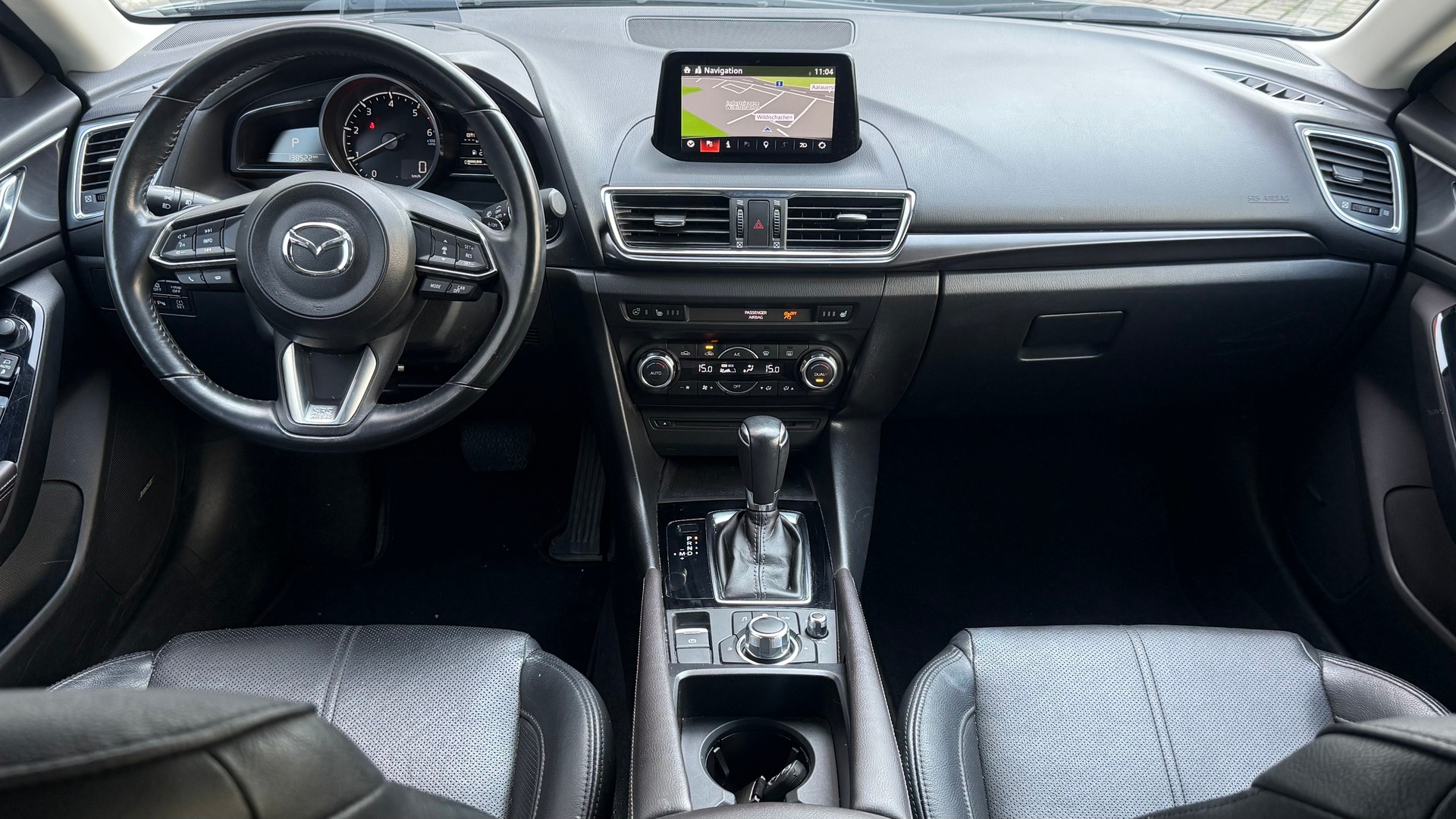 MAZDA 3 SKYACTIV-D 150 Revolution Automat-image-10