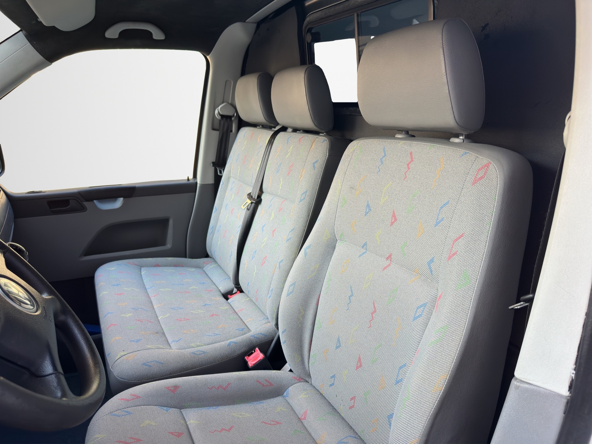 VW Transporter 2.5 TDI 4Motion-image-8