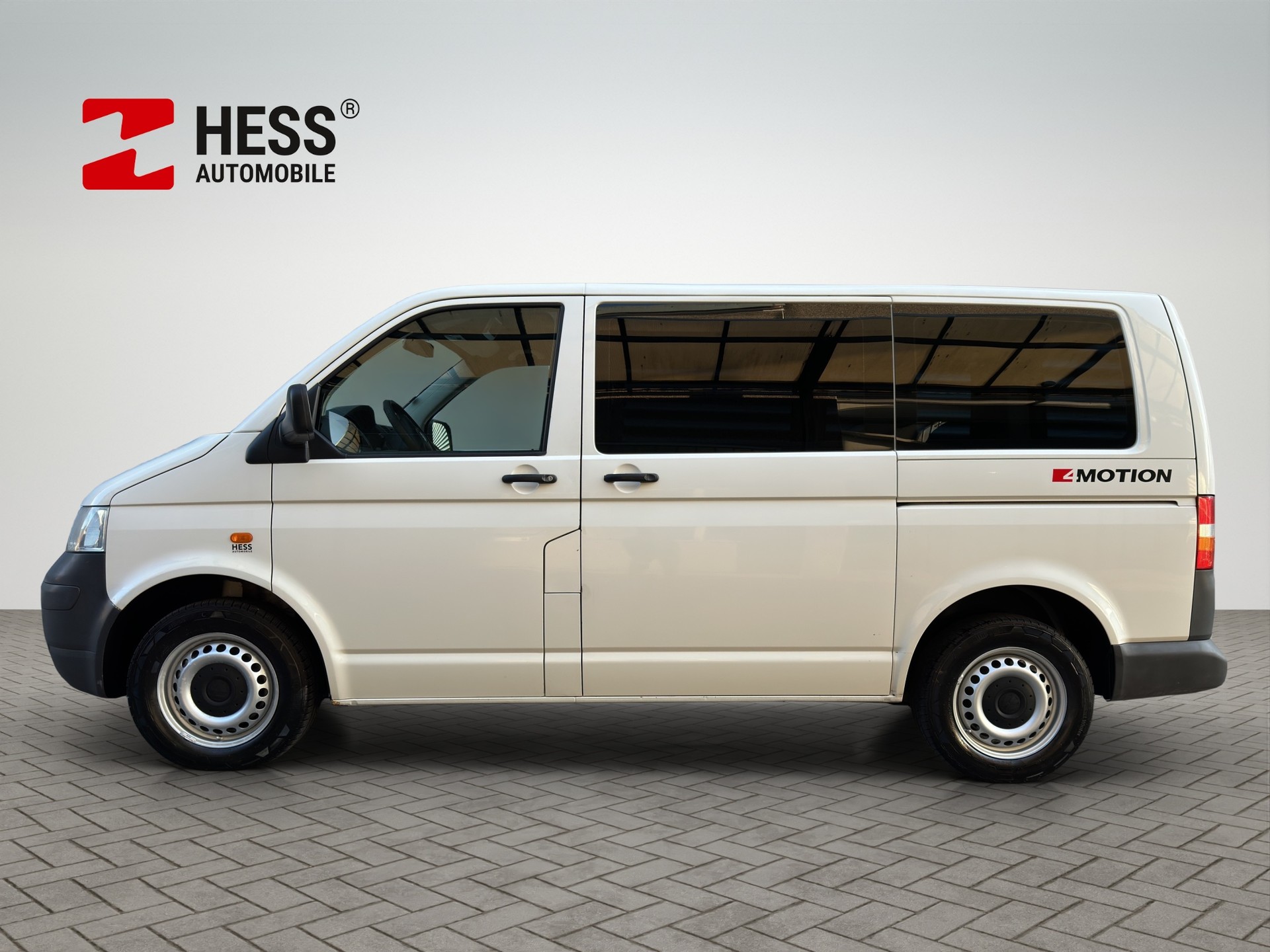 VW Transporter 2.5 TDI 4Motion-image-2