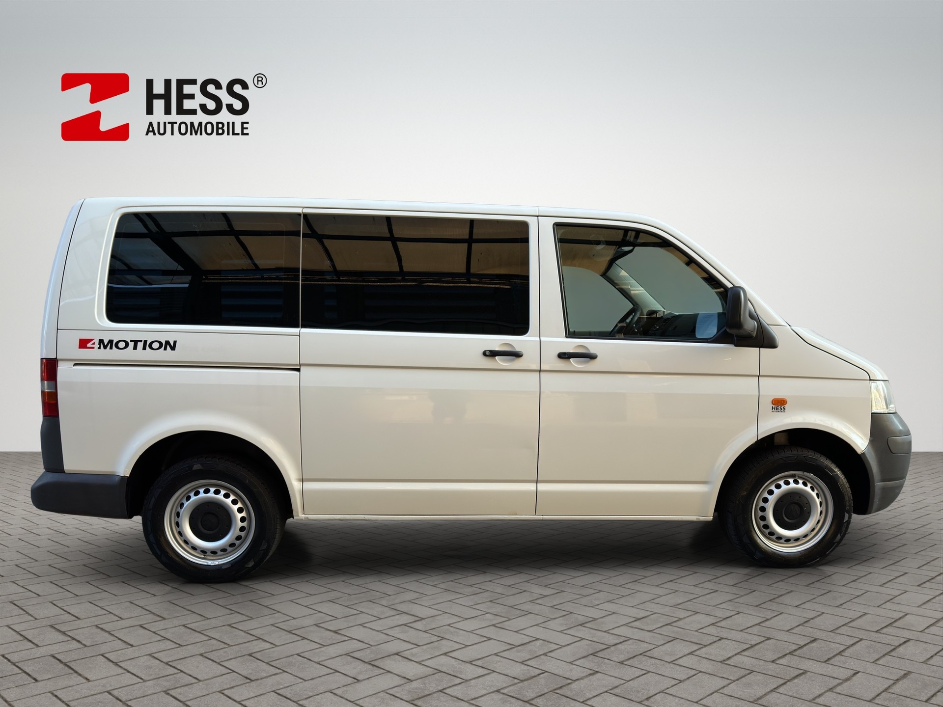 VW Transporter 2.5 TDI 4Motion-image-6