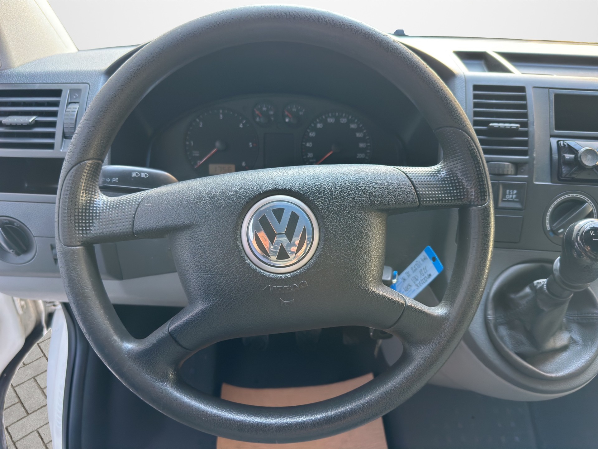 VW Transporter 2.5 TDI 4Motion-image-9