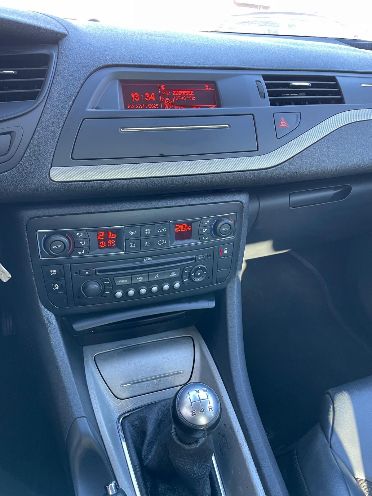CITROEN C5 Berline 1.8i Essentiel (X)-image-8