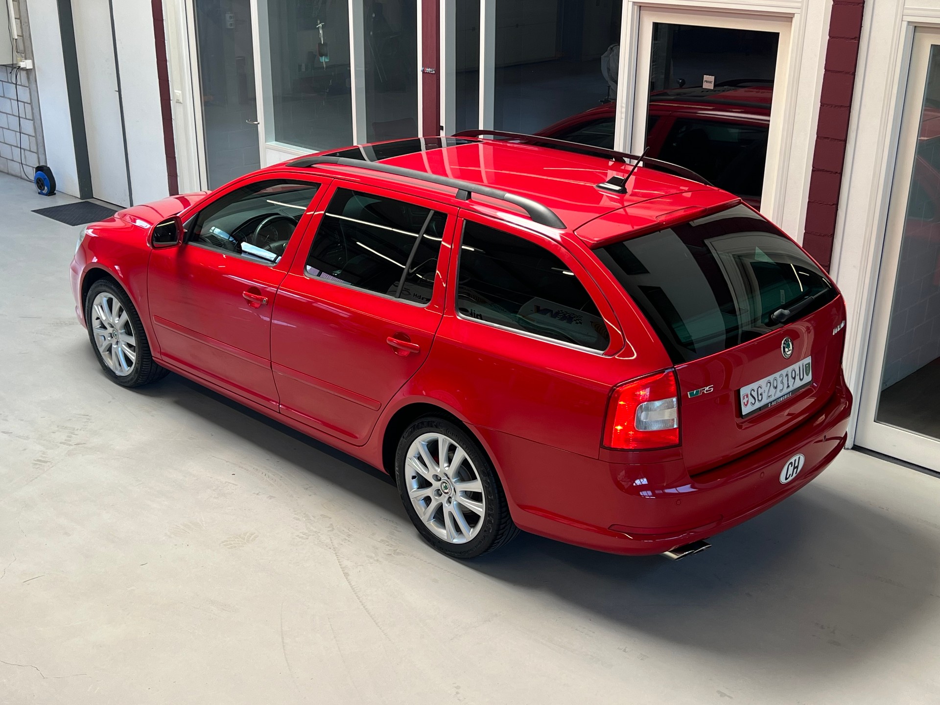 SKODA Octavia 2.0 TDI RS DSG-image-4