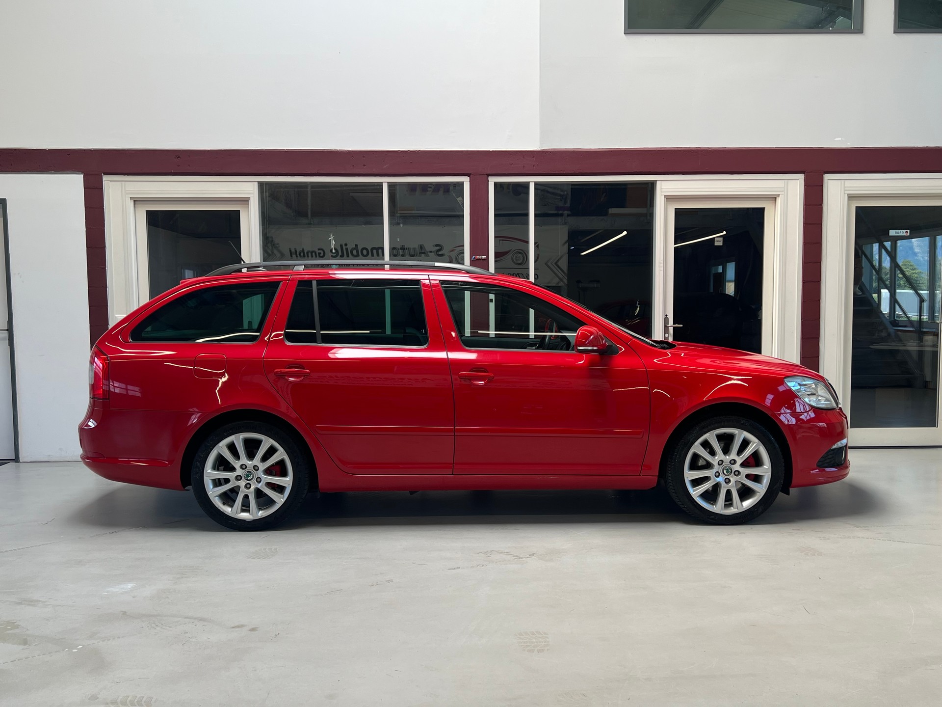 SKODA Octavia 2.0 TDI RS DSG-image-8