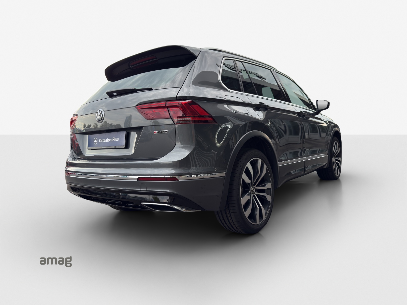 VW Tiguan 2.0TSI Highline 4Motion DSG-image-4