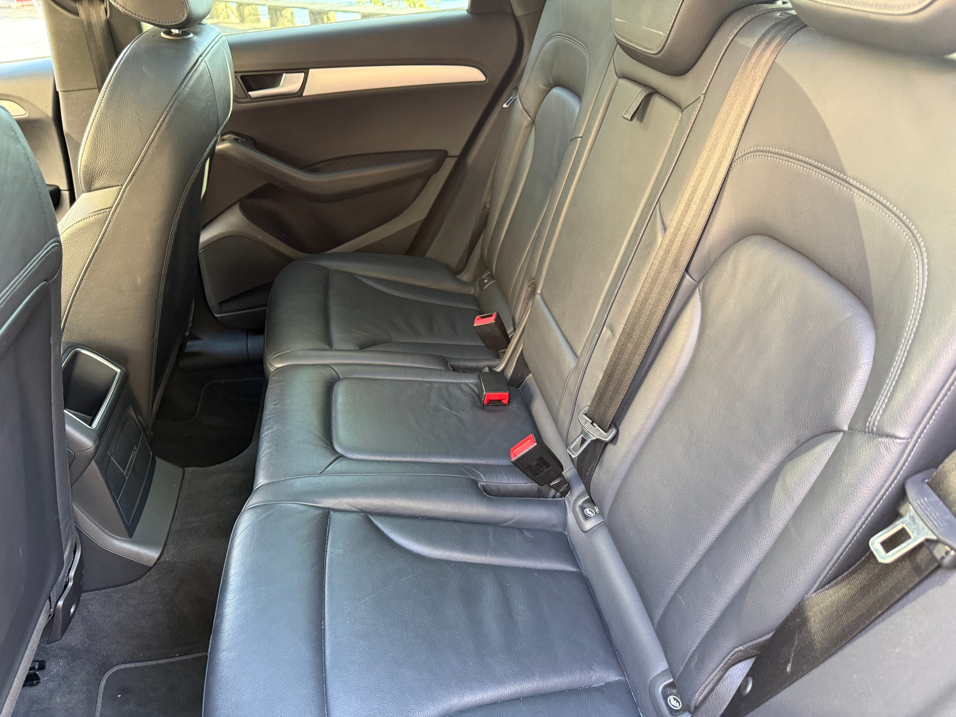 AUDI Q5 3.0 TDI quattro S-tronic S-Line-image-20