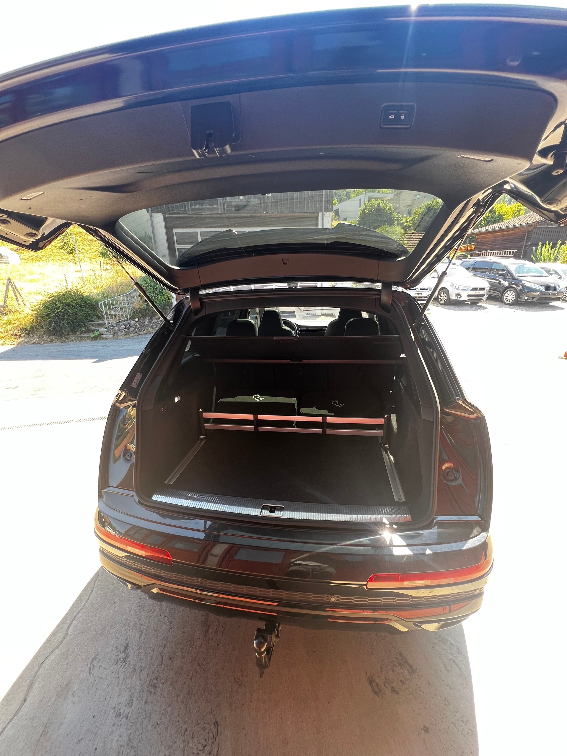 AUDI Q7 60 TFSI e quattro PHEV S line tiptronic-image-17