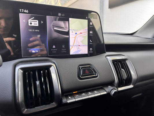 TOYOTA Urban Cr.61kWh Trend AWD-image-10