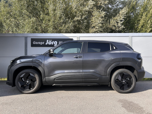 TOYOTA Urban Cr.61kWh Trend AWD-image-2