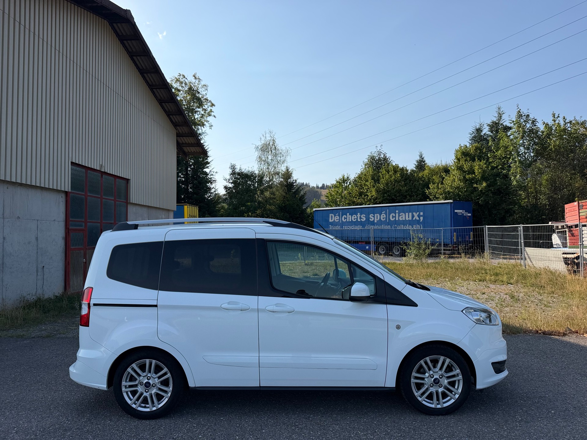 FORD Tourneo Courier 1.0 SCTi Ambiente-image-1