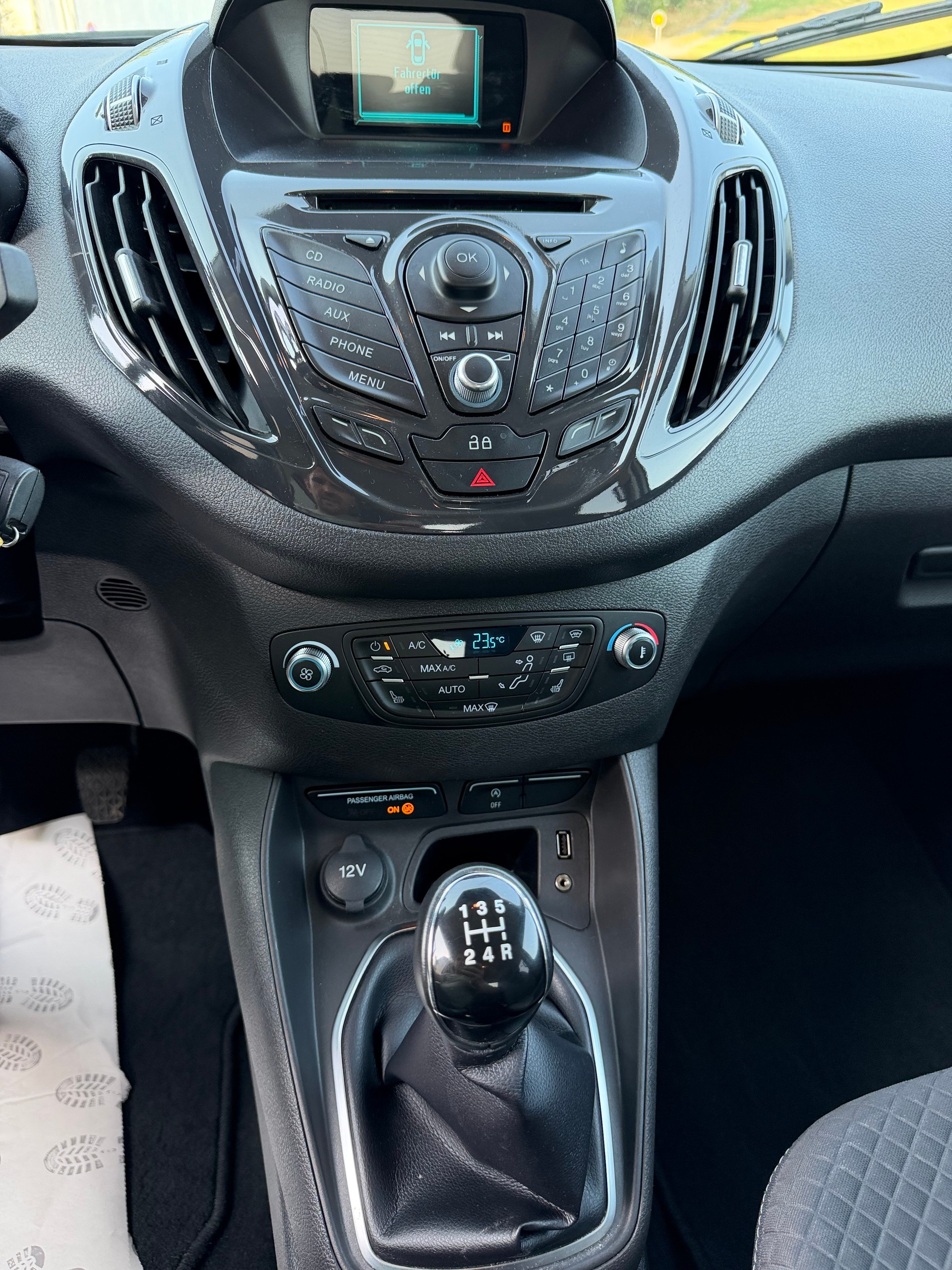 FORD Tourneo Courier 1.0 SCTi Ambiente-image-13