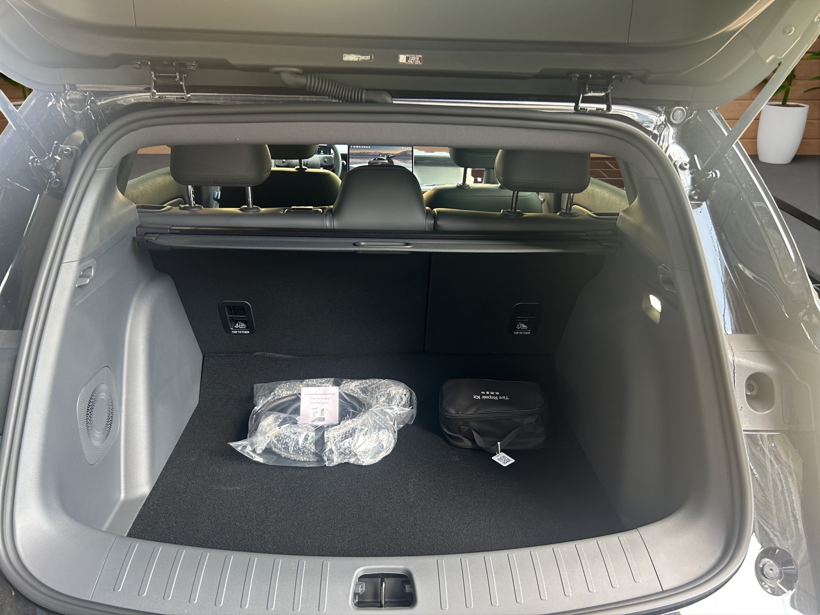 LEAPMOTOR B05 BEV-image-8