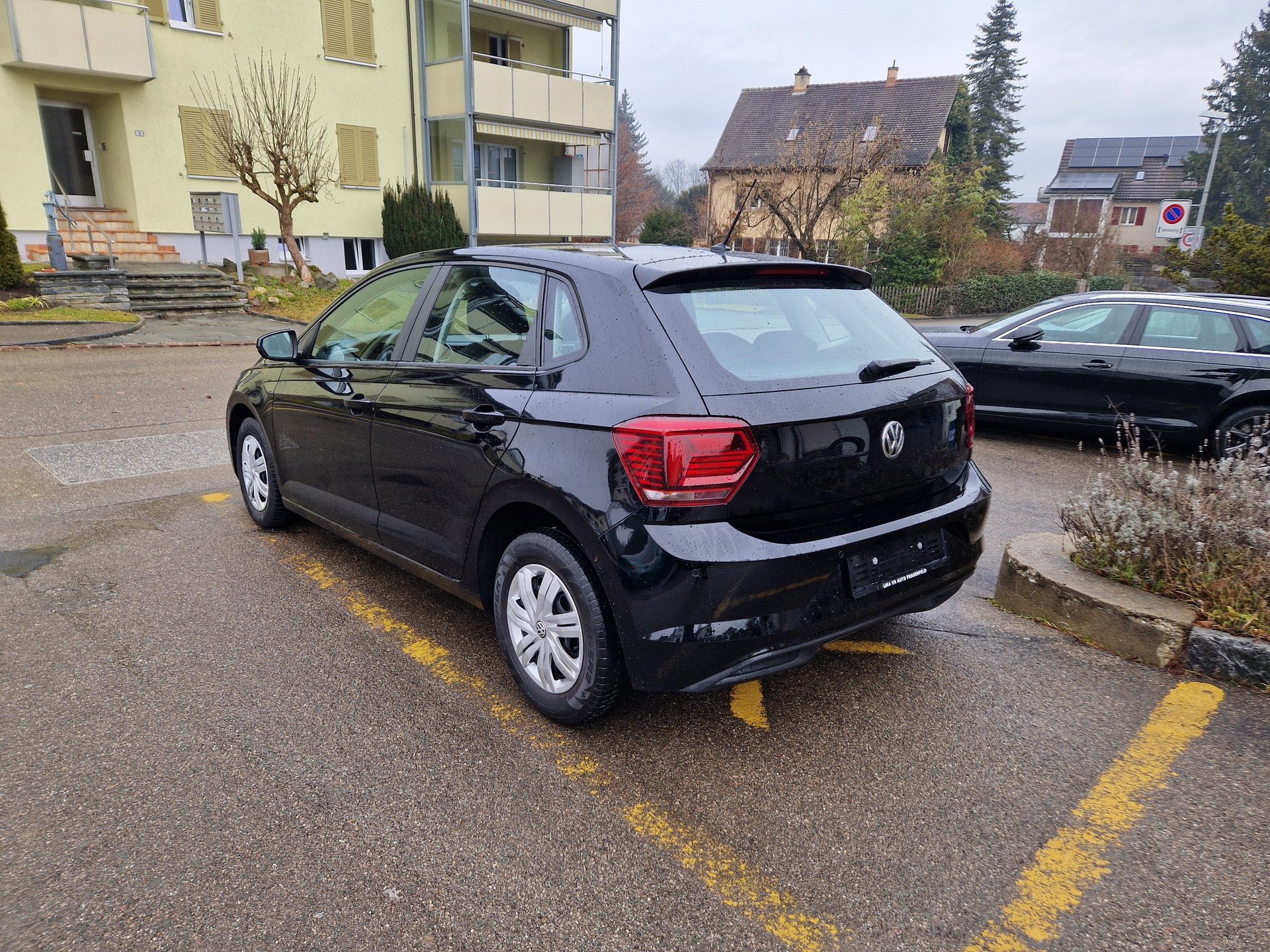 VW Polo 1.0 BMT Trendline-image-1