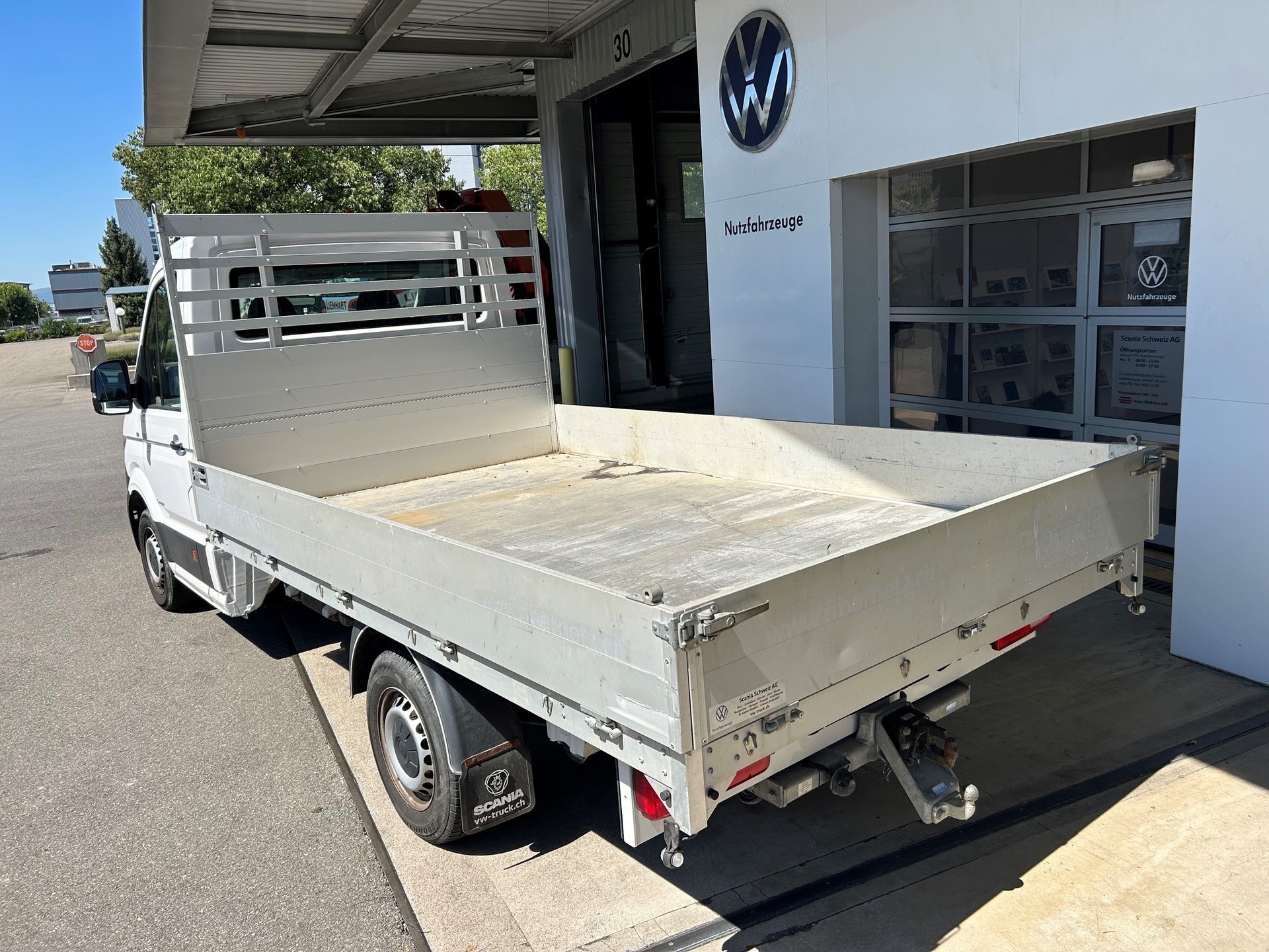 VW Crafter 35 140PS TDI FWD mit Ladebrücke-showroom-element-3