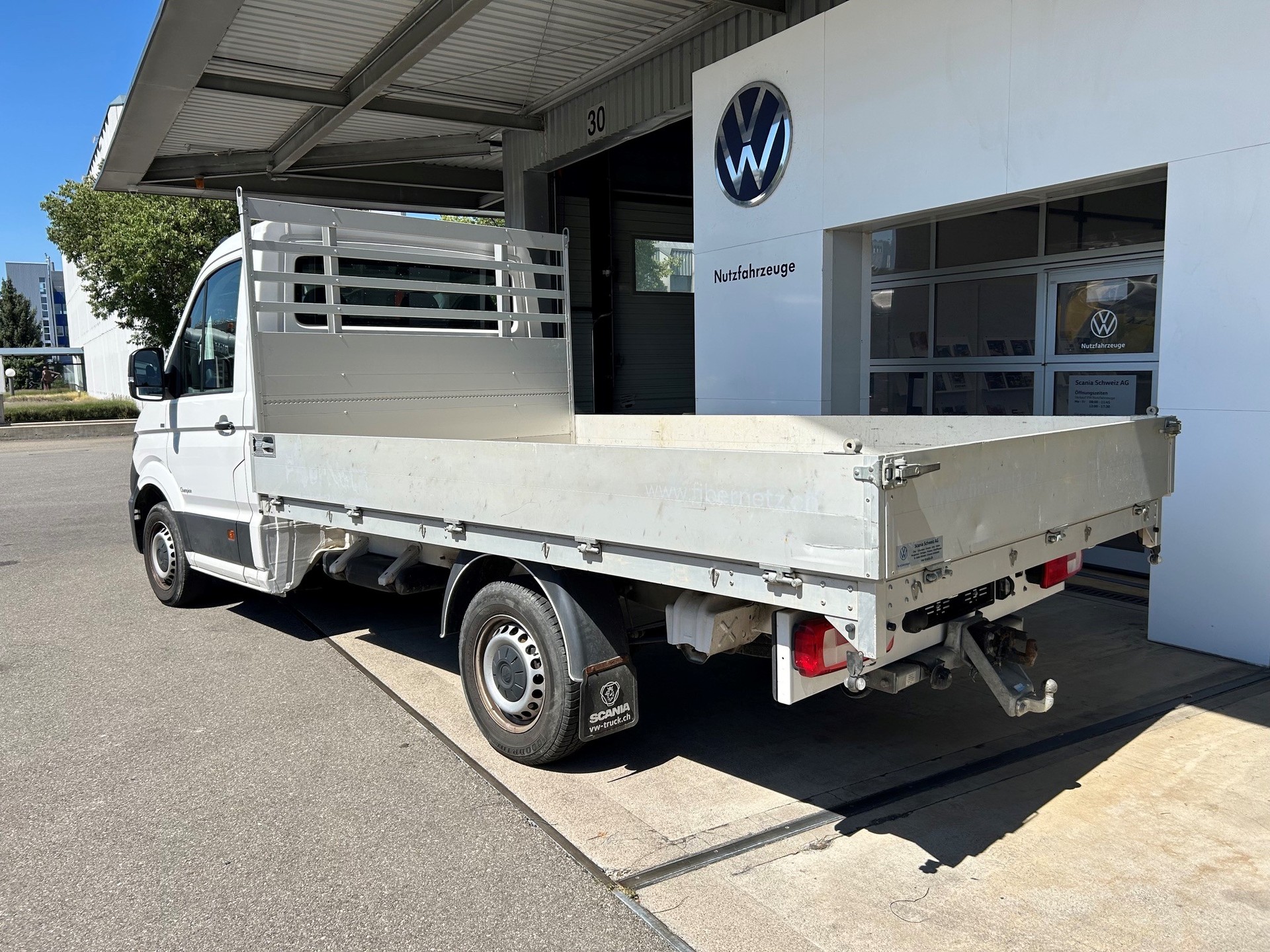 VW Crafter 35 140PS TDI FWD mit Ladebrücke-showroom-element-2