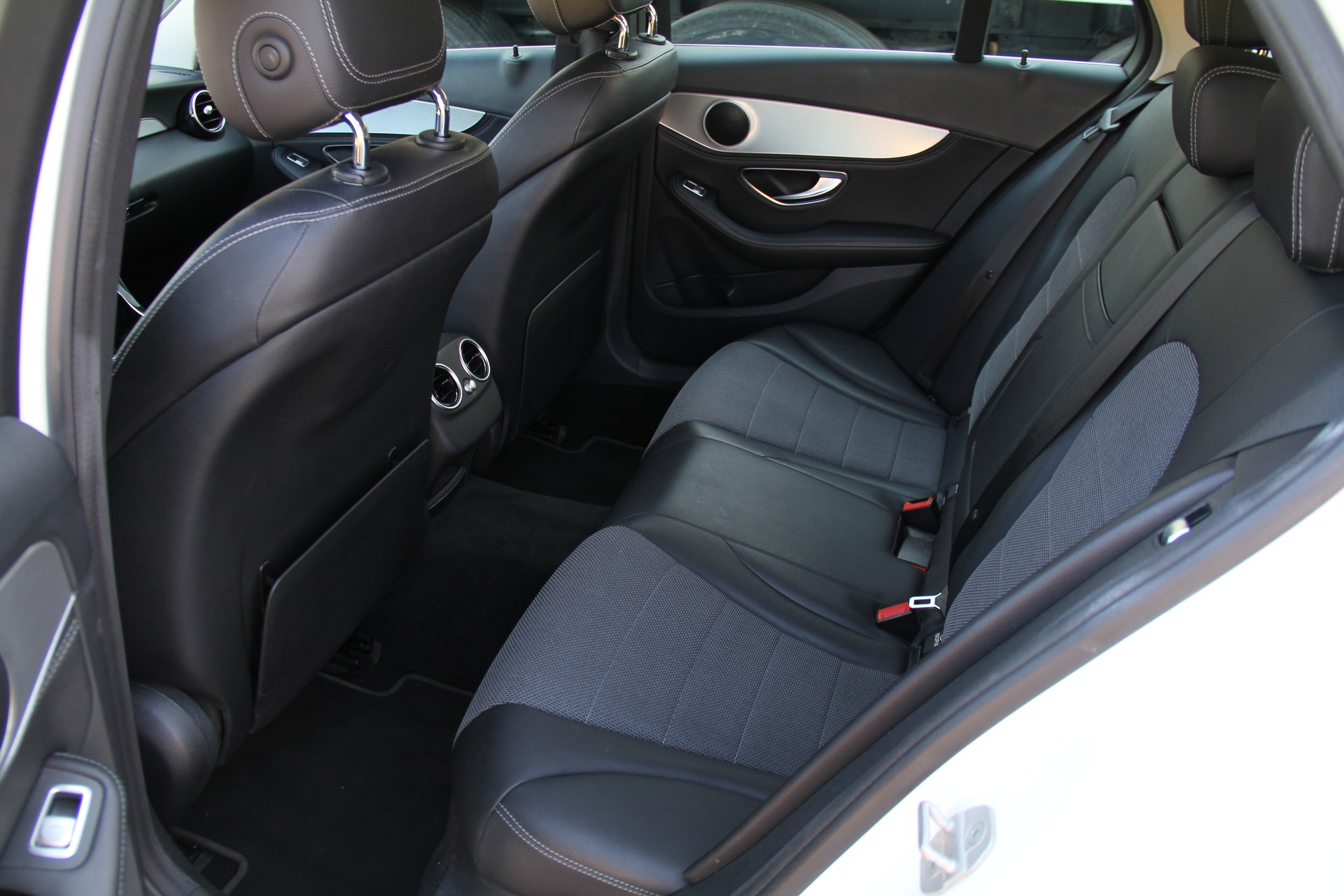 MERCEDES-BENZ C 180 Avantgarde 7G-Tronic-image-8