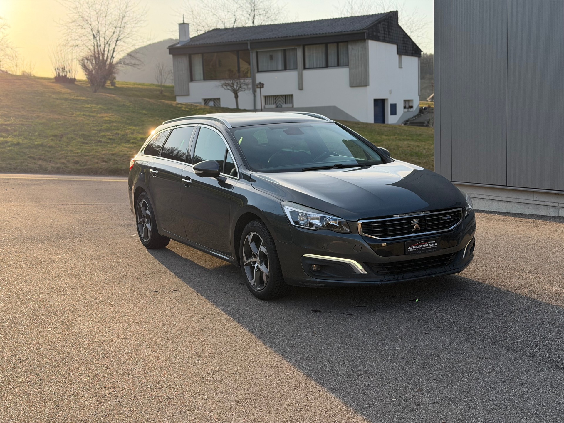 PEUGEOT 508 SW 2.0 BlueHDi GT EAT6-image-2