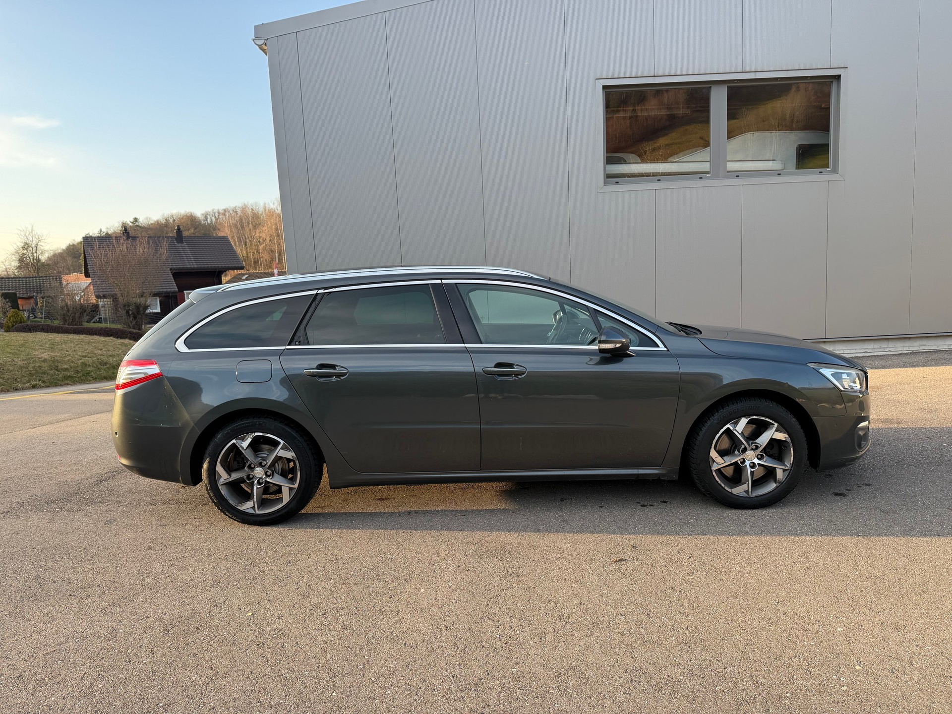 PEUGEOT 508 SW 2.0 BlueHDi GT EAT6-image-3