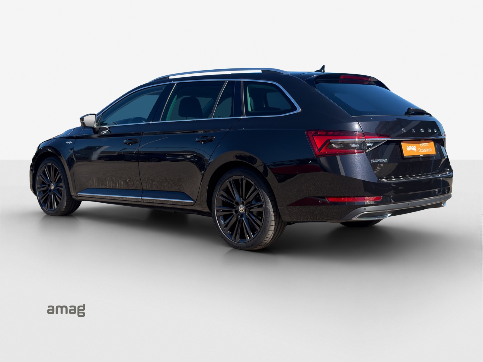SKODA Superb 1.4 TSI L&K PHEV DSG-image-2