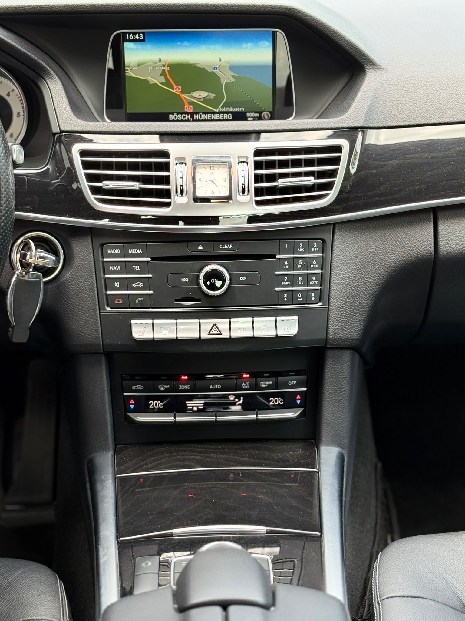 MERCEDES-BENZ E 250 CDI BlueTec Avantg. 4m-image-13