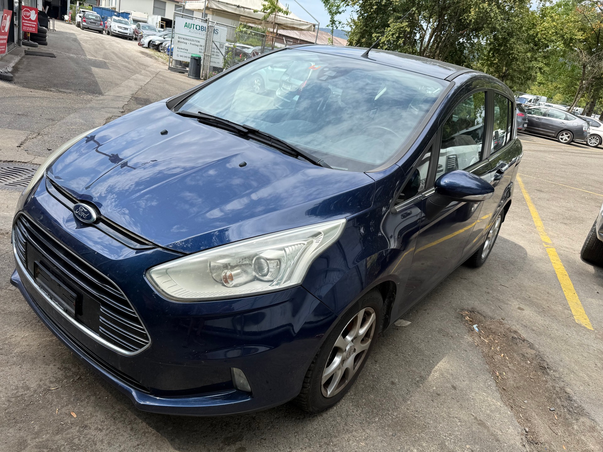 FORD B-Max 1.0 SCTi Titanium-image-2
