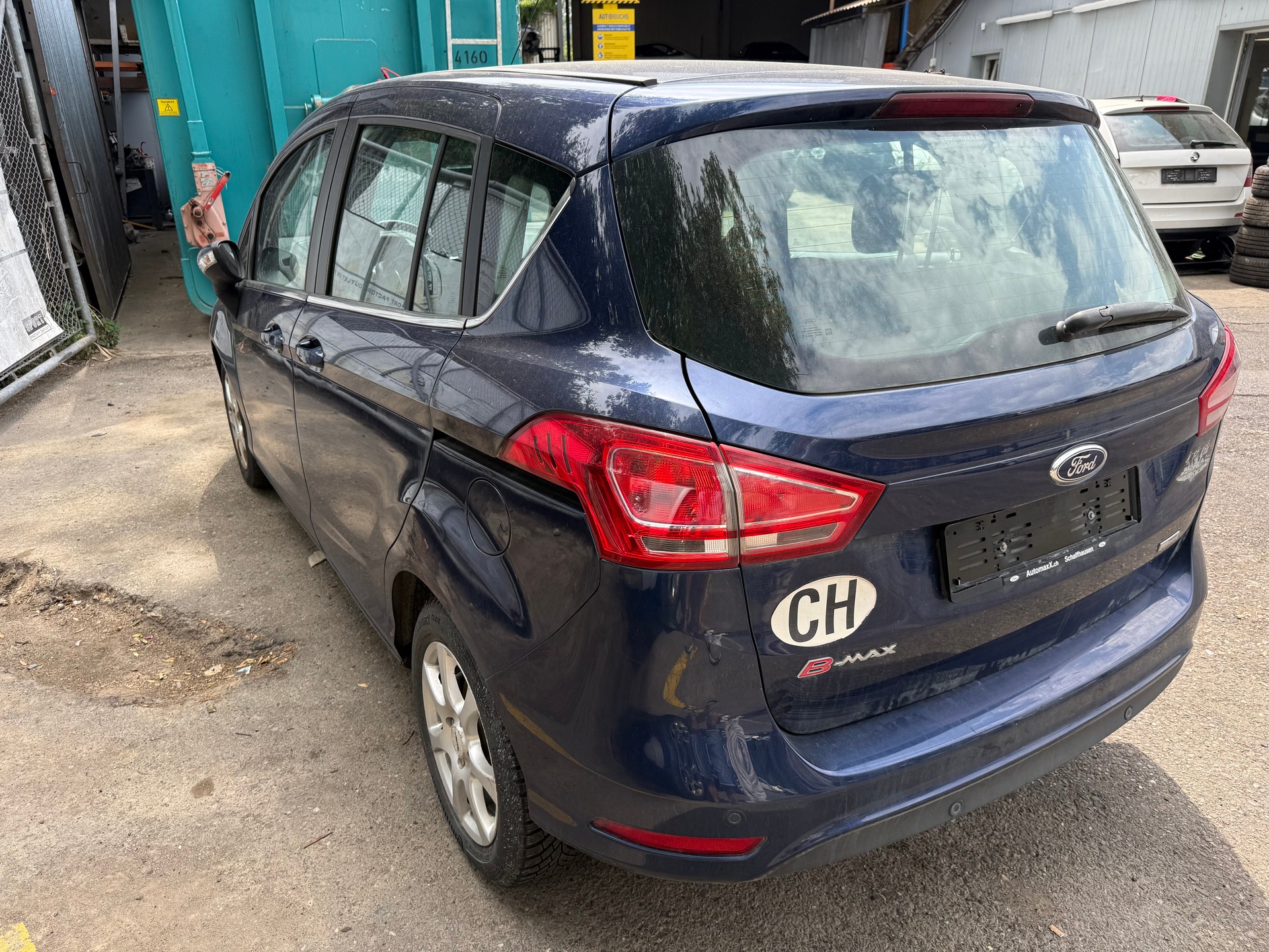 FORD B-Max 1.0 SCTi Titanium-image-3