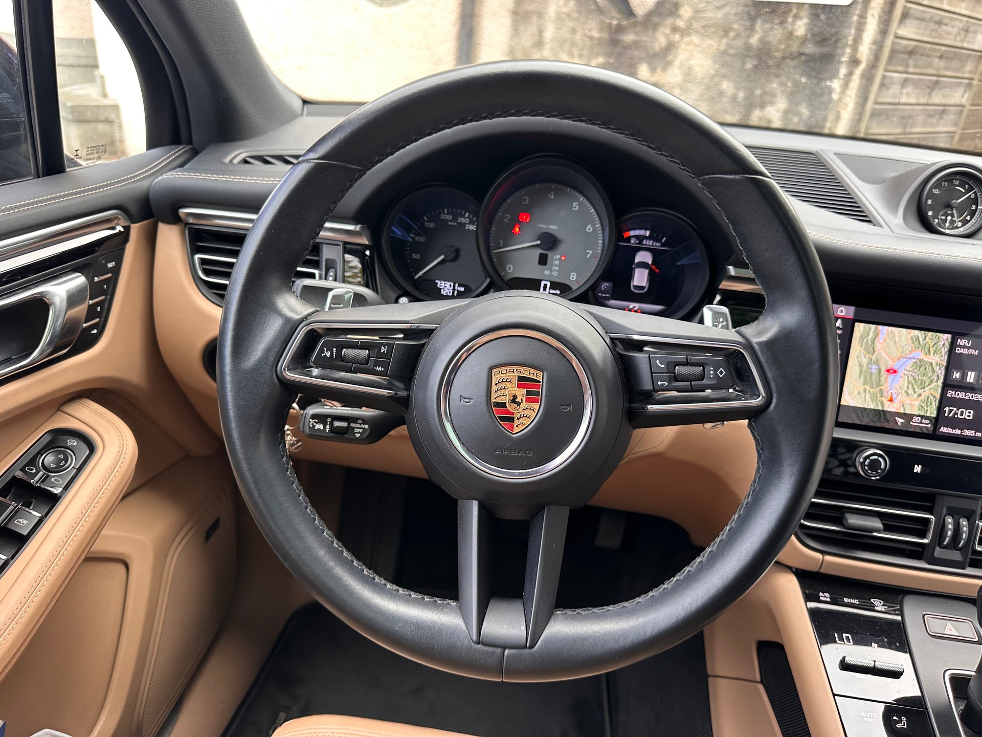 PORSCHE Macan S PDK-image-11