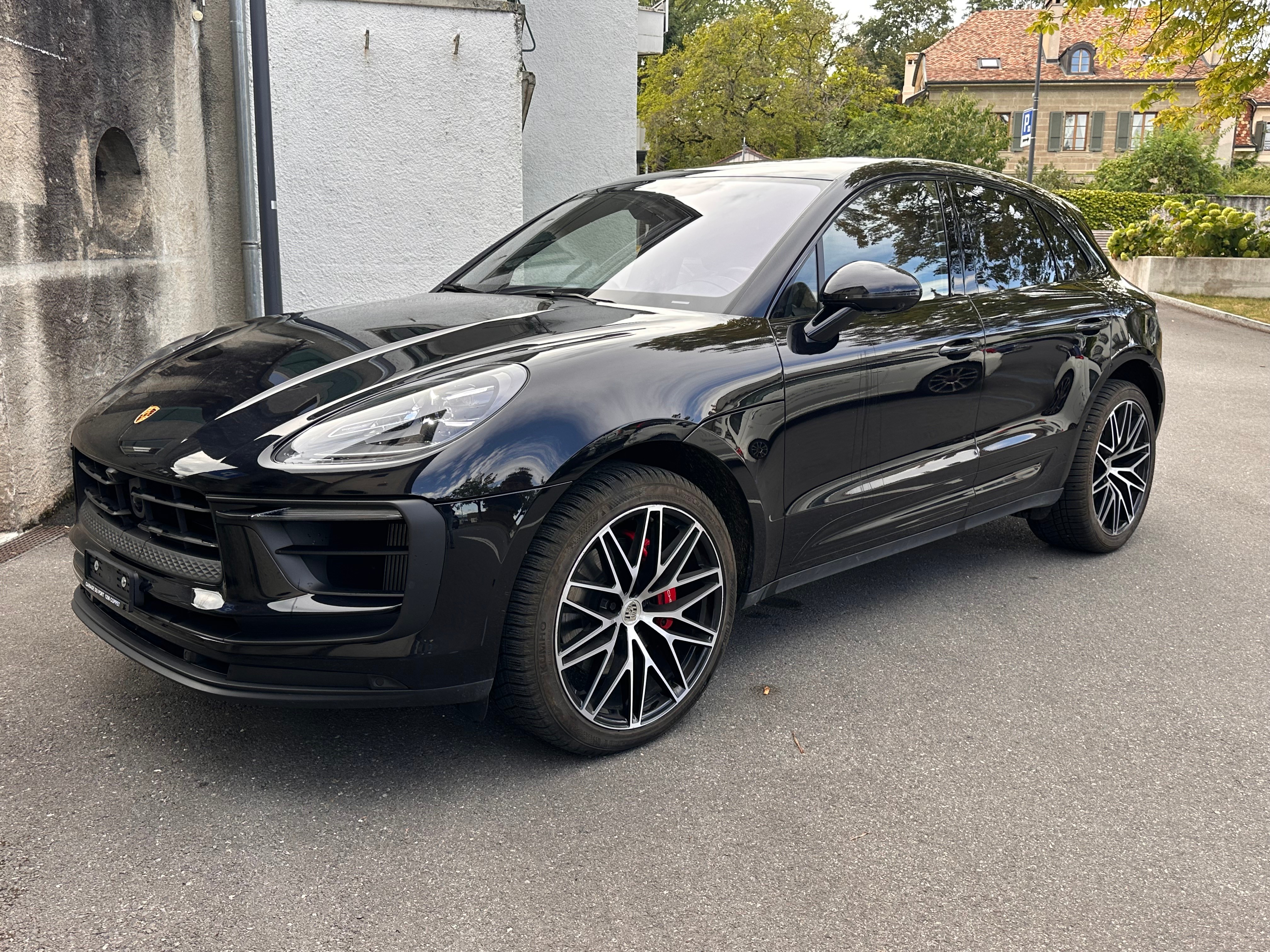 Car photo