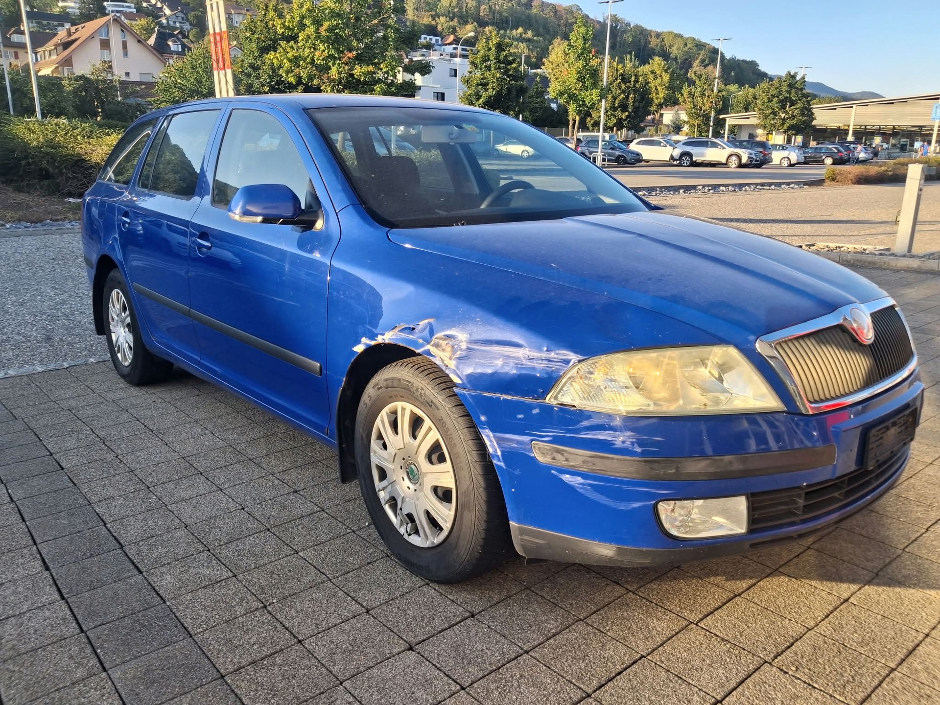 SKODA Octavia 1.6 Elegance-image-2