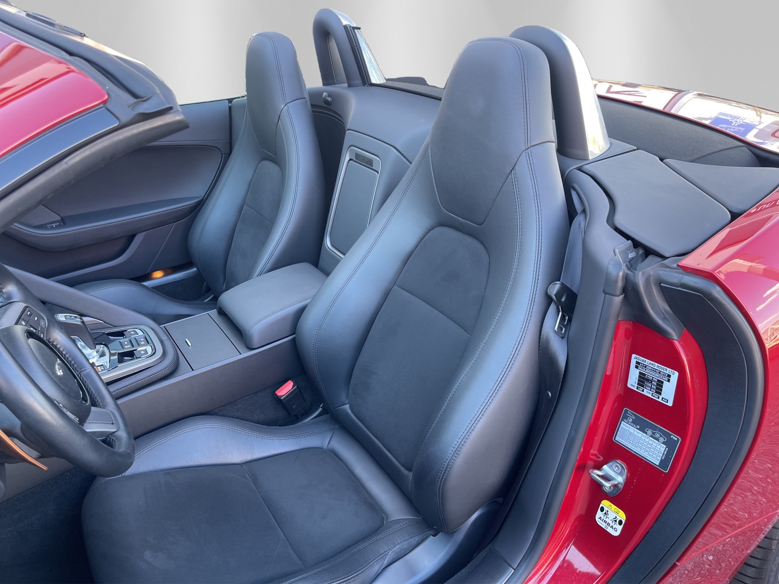 JAGUAR F-Type Convertible S 3.0 V6 S/C AWD-image-8