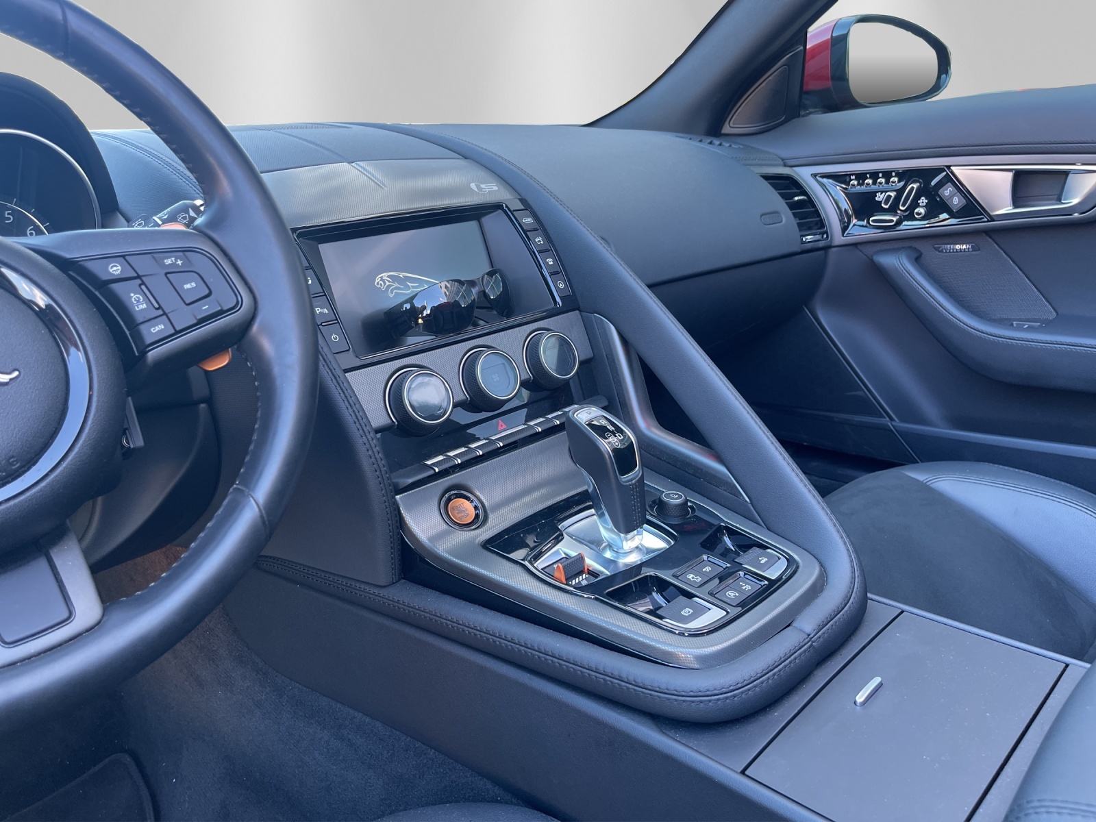 JAGUAR F-Type Convertible S 3.0 V6 S/C AWD-image-9