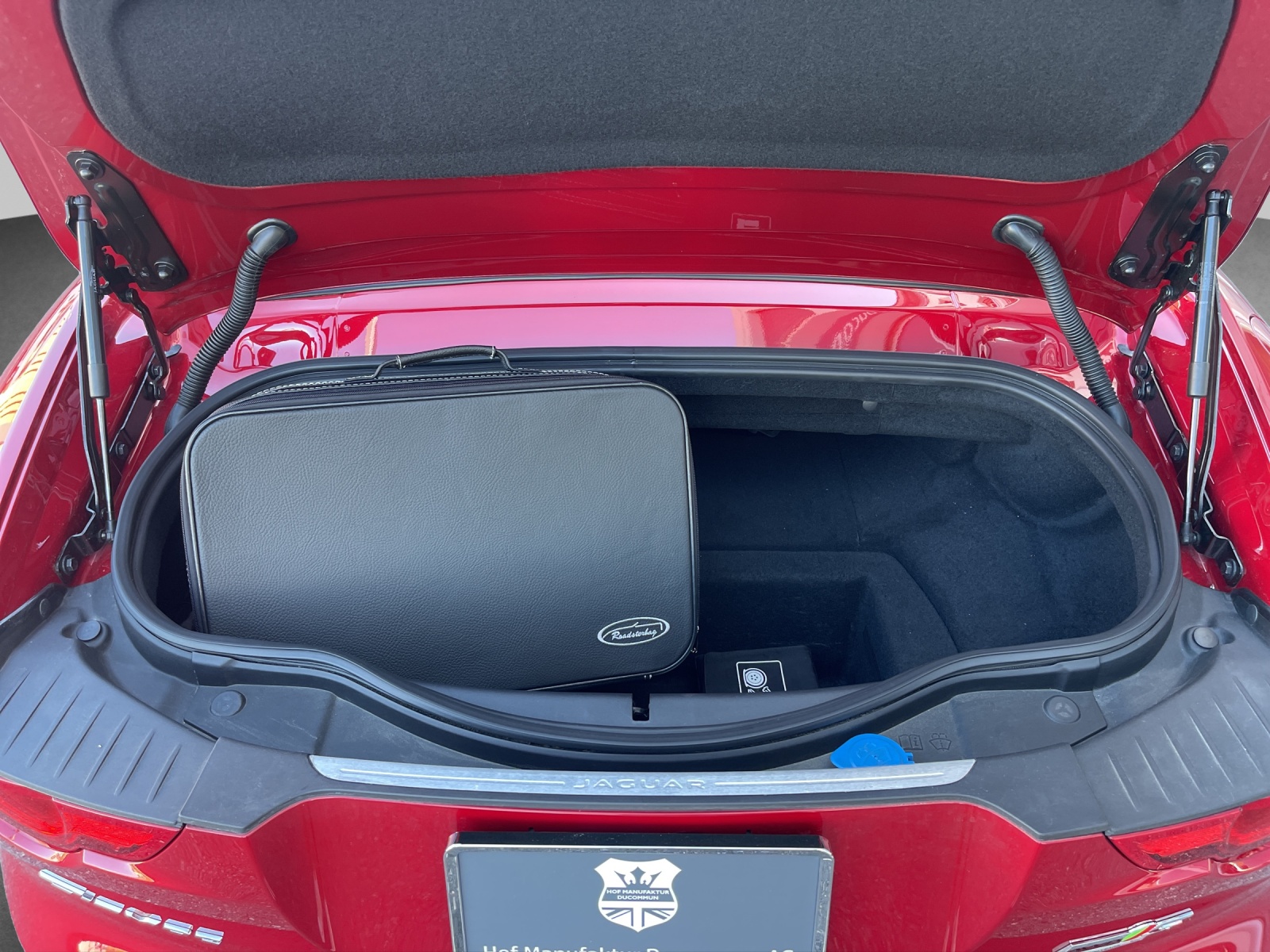 JAGUAR F-Type Convertible S 3.0 V6 S/C AWD-image-6