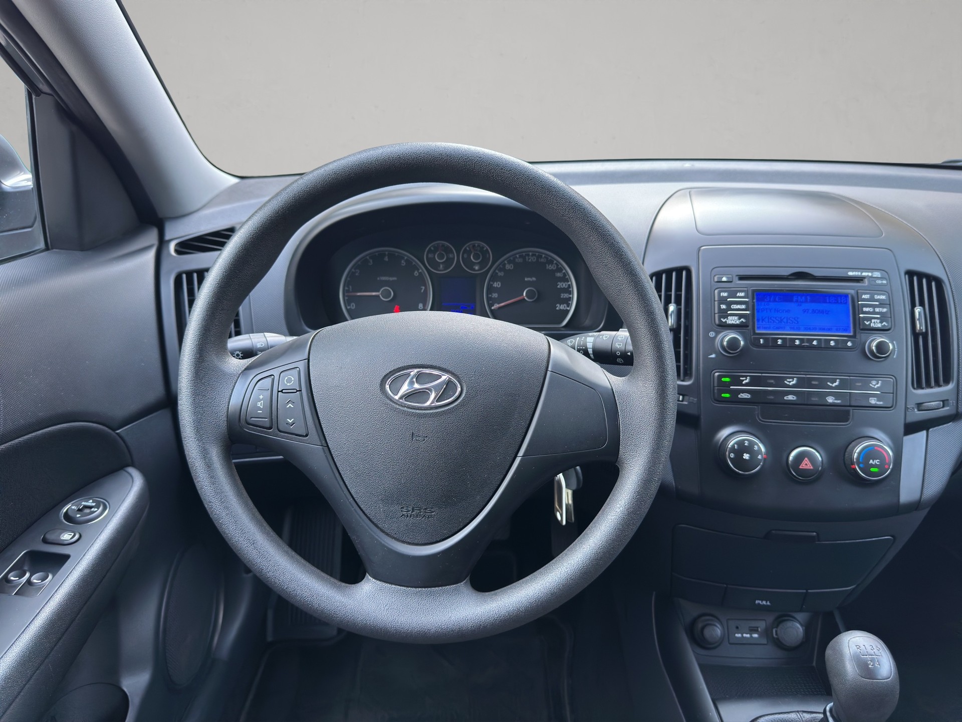 HYUNDAI i30 1.4 Comfort-image-6