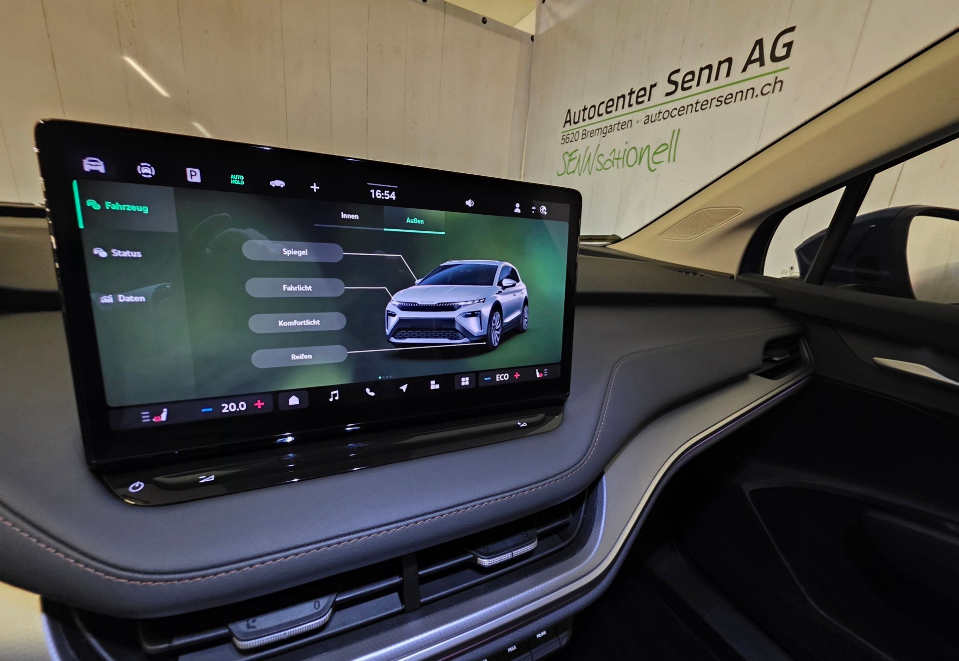 SKODA Elroq 85-image-15