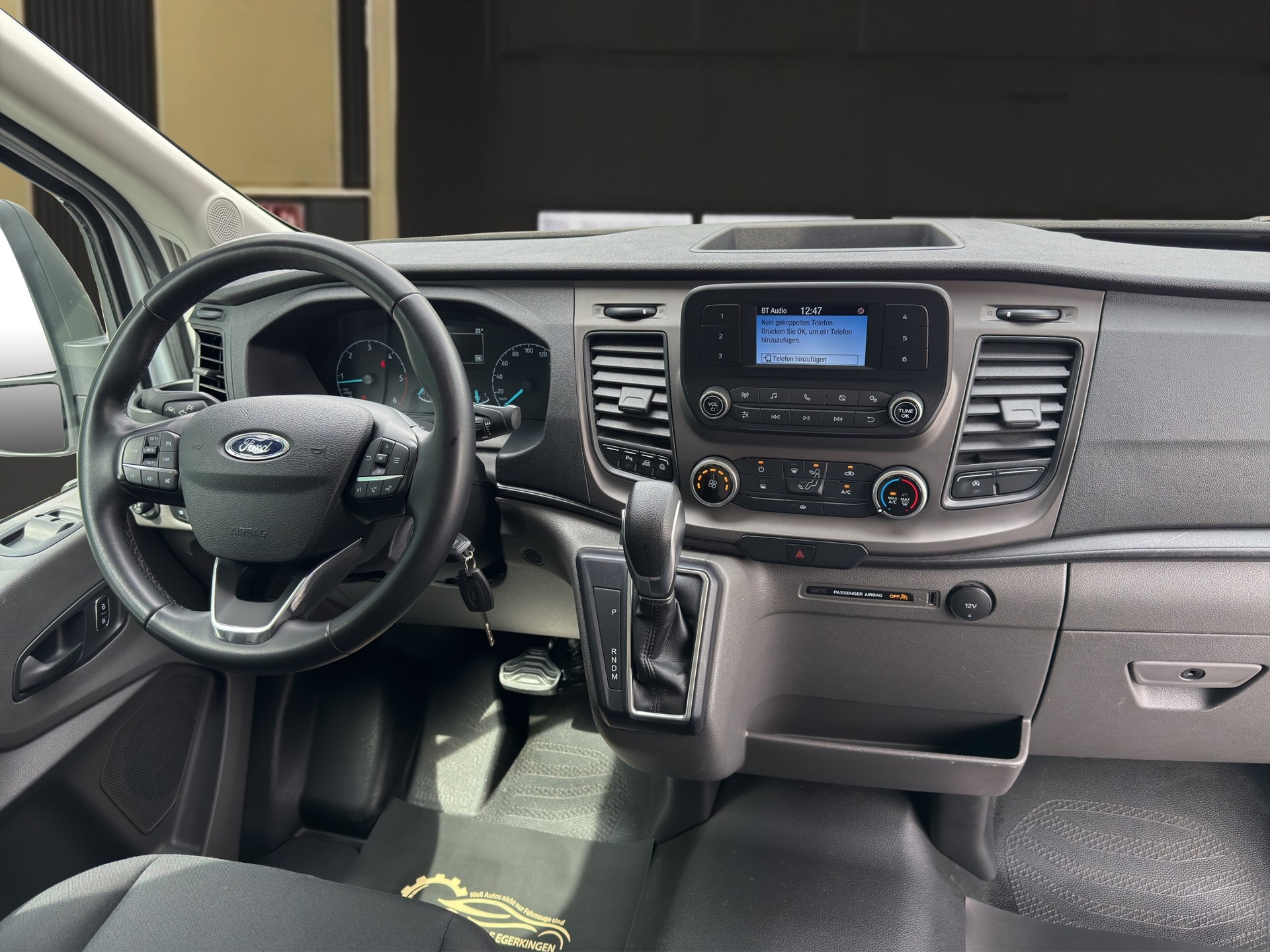 FORD Transit Van 350 L3 Trend 2.0 TDCi 130 FWD A-image-10