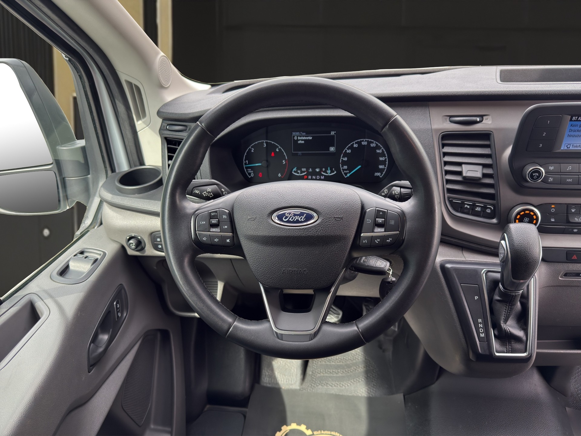 FORD Transit Van 350 L3 Trend 2.0 TDCi 130 FWD A-image-11