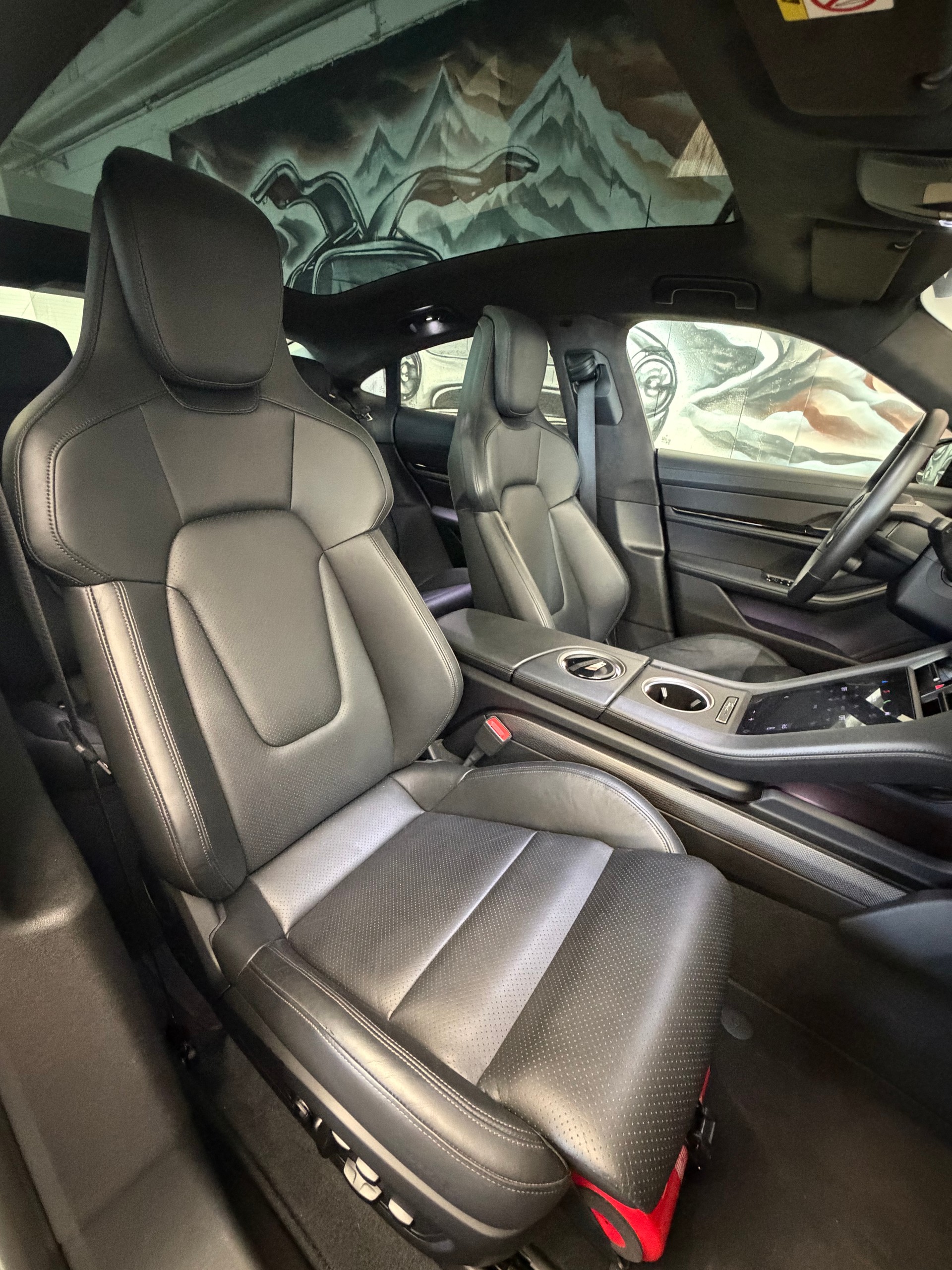 PORSCHE Taycan Turbo S-image-13