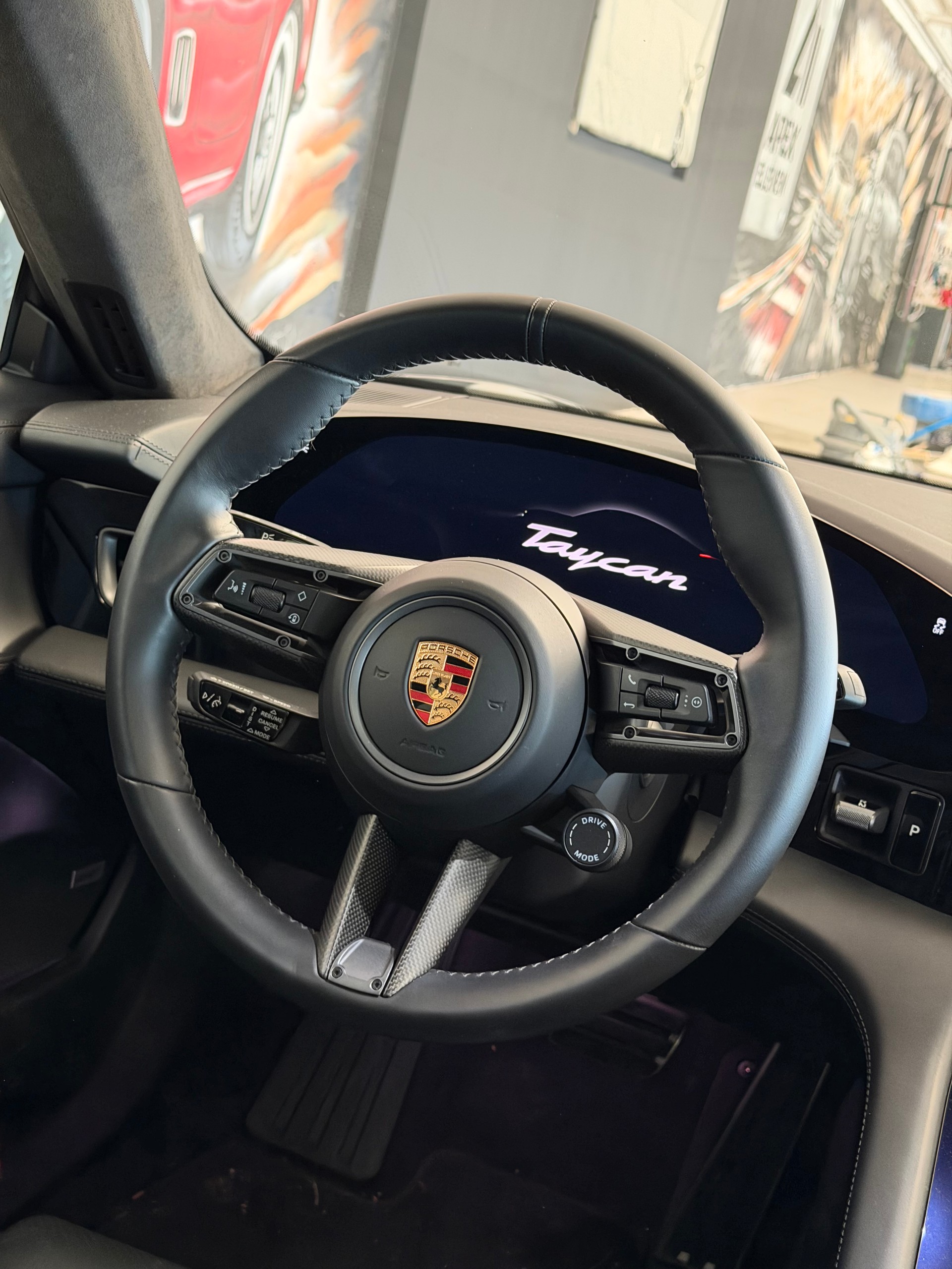 PORSCHE Taycan Turbo S-image-17