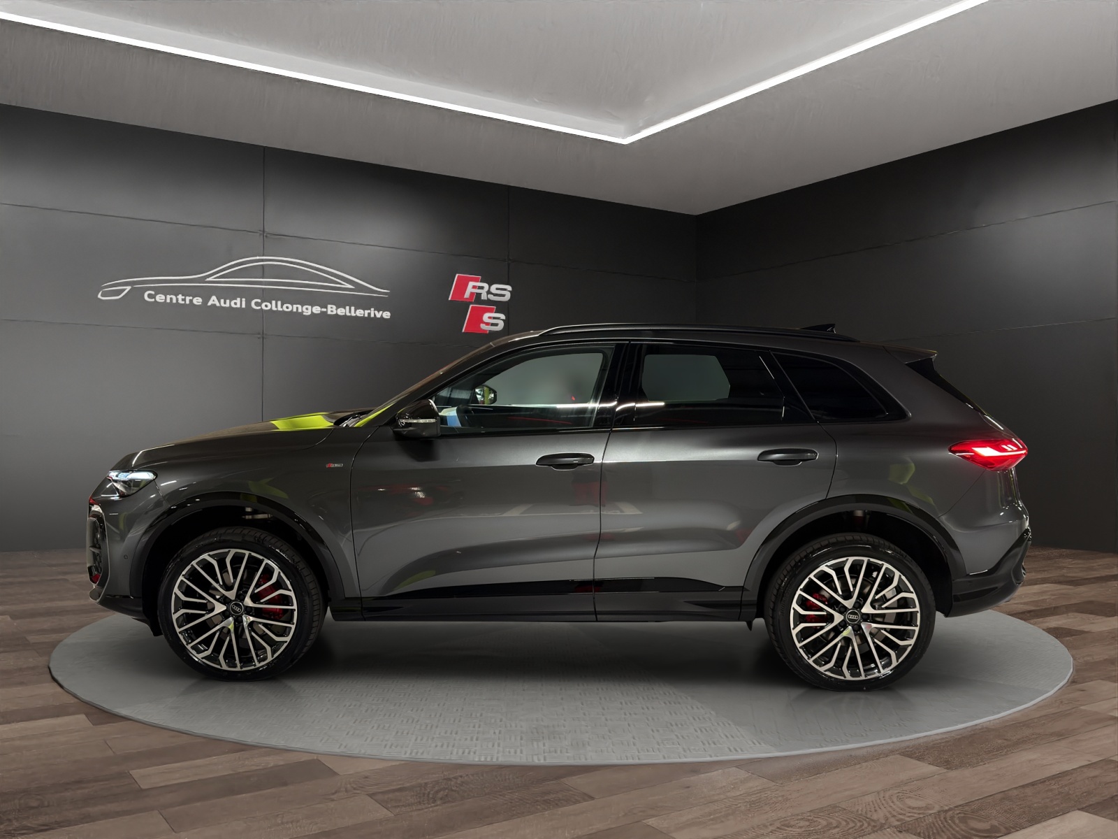 AUDI Q5 TFSI quatto 200 kW S-tronic-showroom-element-2