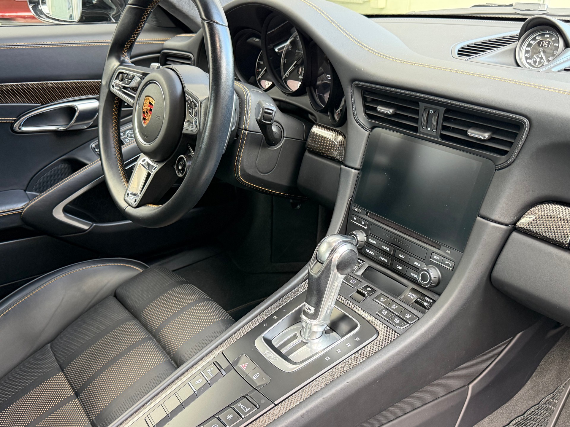 PORSCHE 911 Turbo S Exclusive PDK-image-6