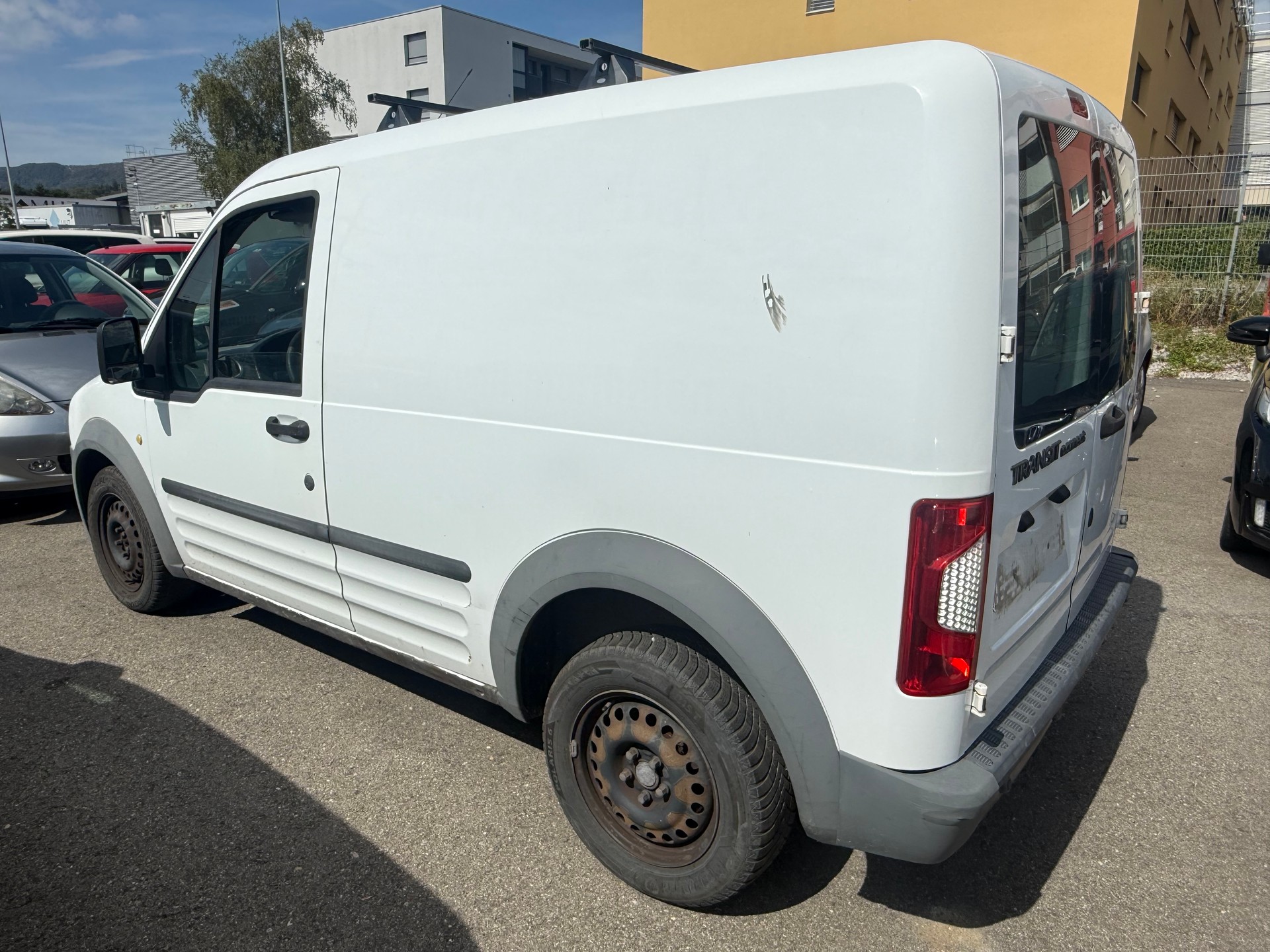 FORD Transit Connect Van T200 1.8 TDCi S Level 3 Prof.-image-3