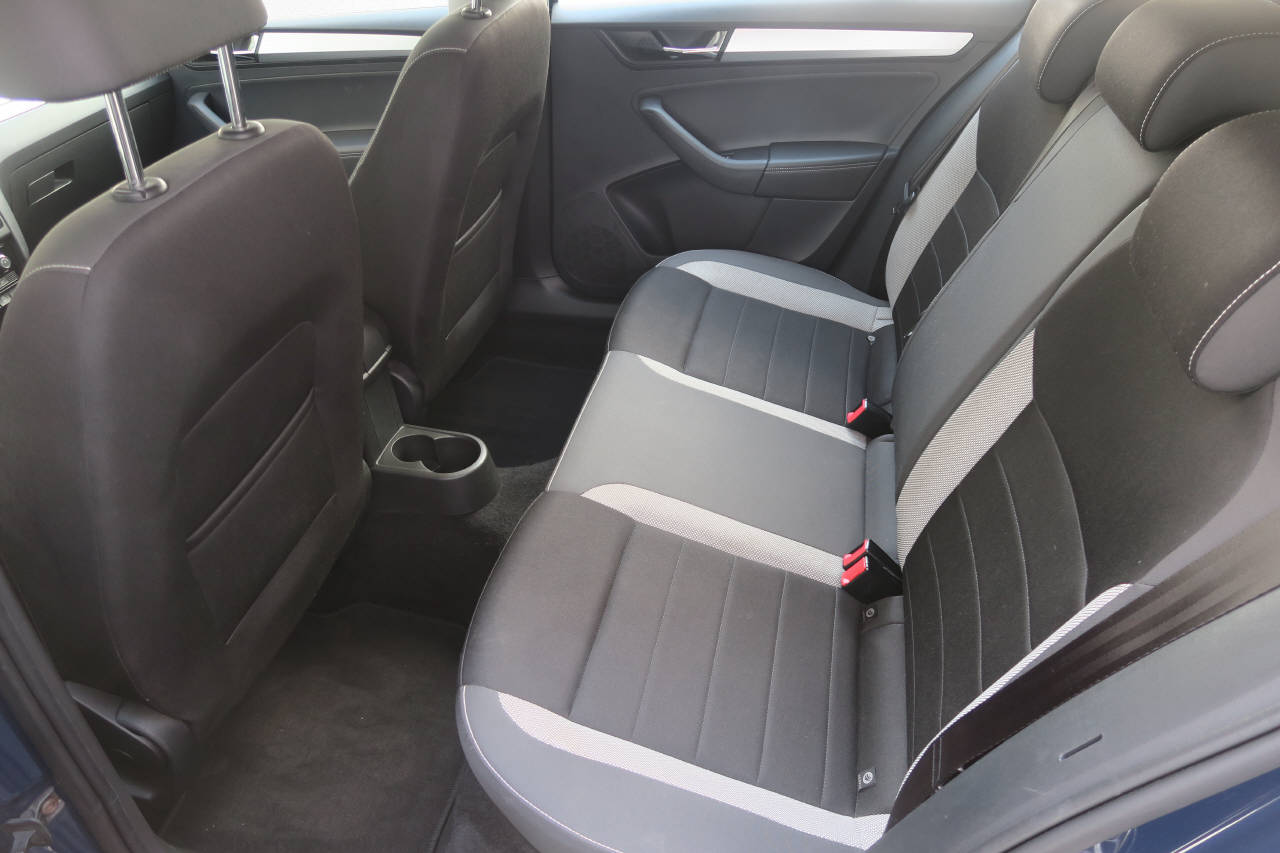 SKODA Rapid Spaceback 1.0 TSI Ambition-image-12