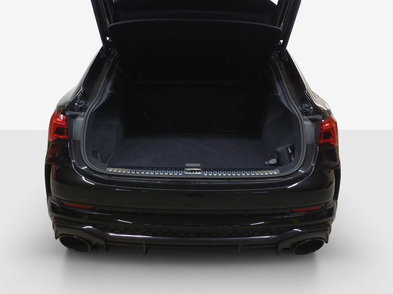 AUDI RS Q3 Sportback quattro S tronic-image-12